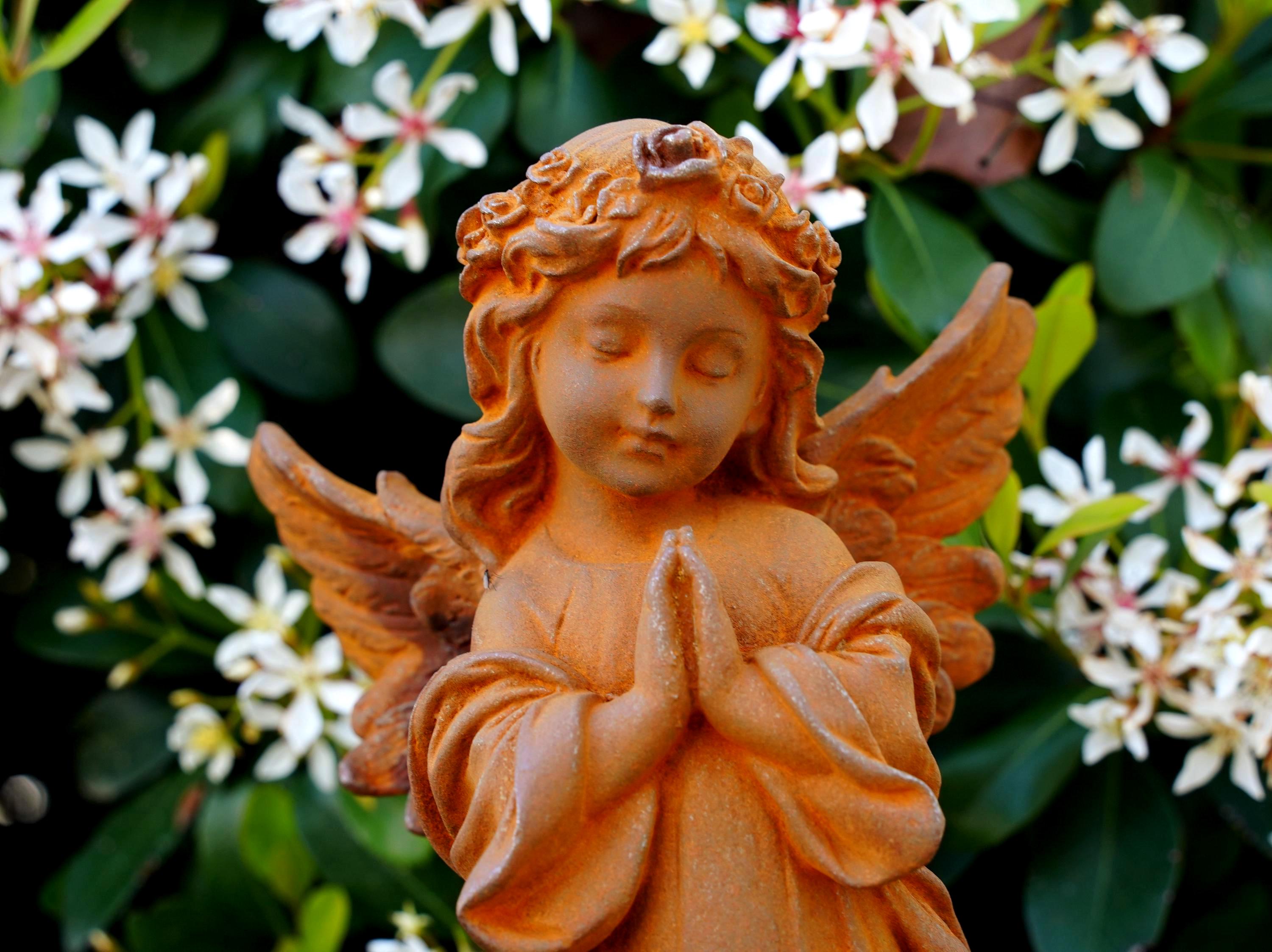Handcrafted Cast Iron Angel Statue: Rustic Garden Religious Decor