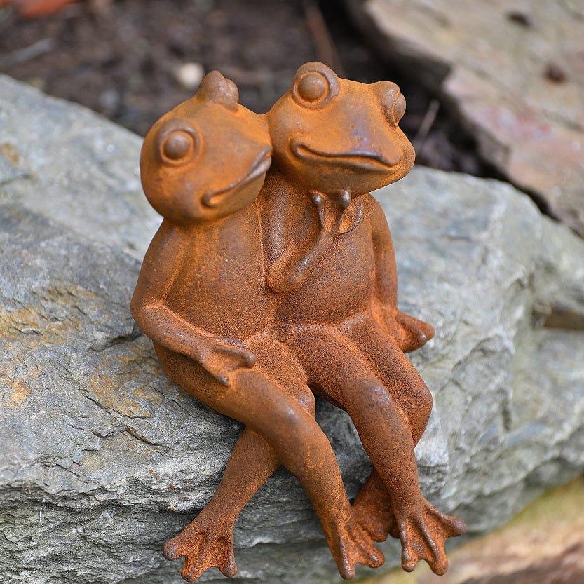 XL Cast Iron Frog Couple Statue: Rustic Garden Love Decor