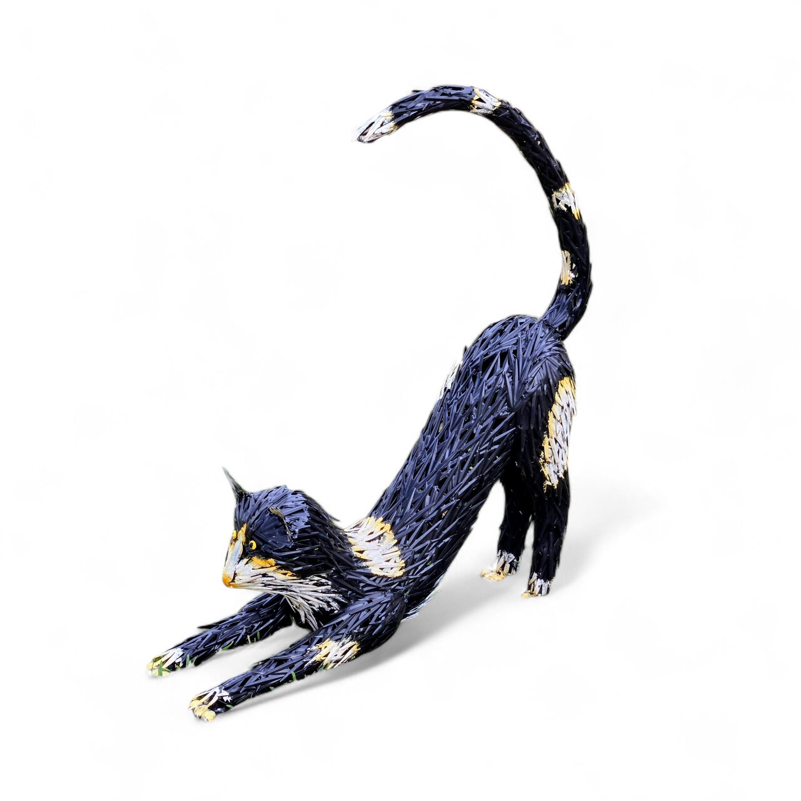 Metal Black Cat Garden Sculpture – Rustic Outdoor Yard Art Figurine