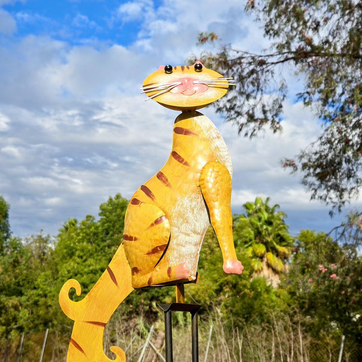 Metal Cat Dog Garden Balancer – Kinetic Outdoor Yard Art for Cat Lovers