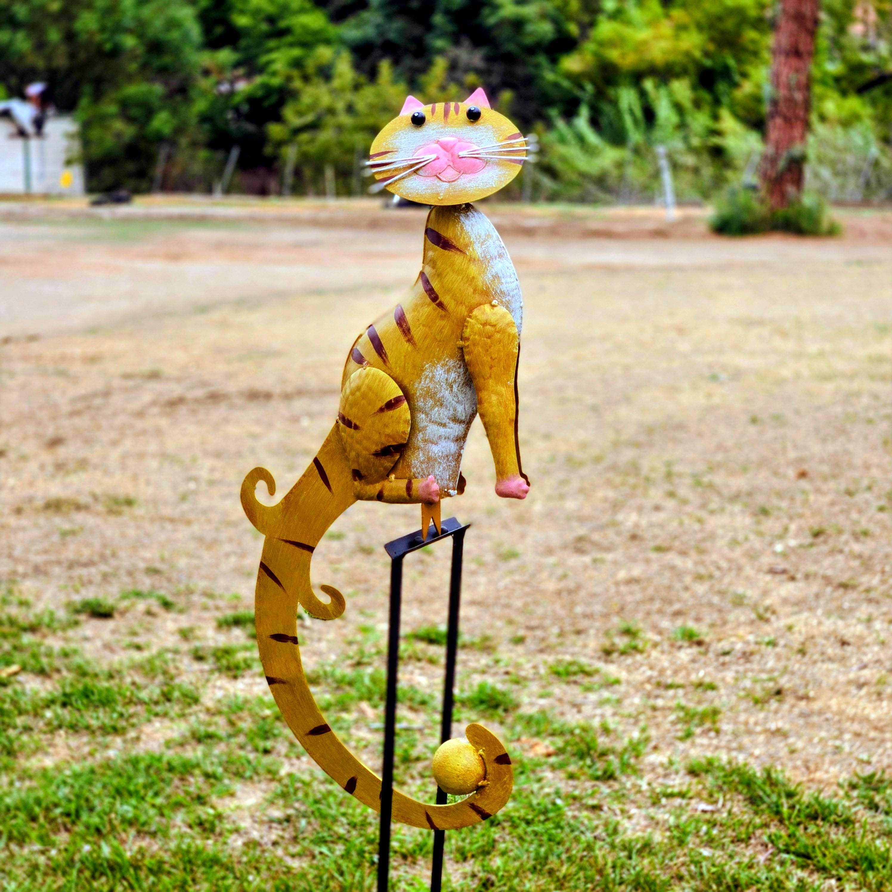 Metal Cat Dog Garden Balancer – Kinetic Outdoor Yard Art for Cat Lovers