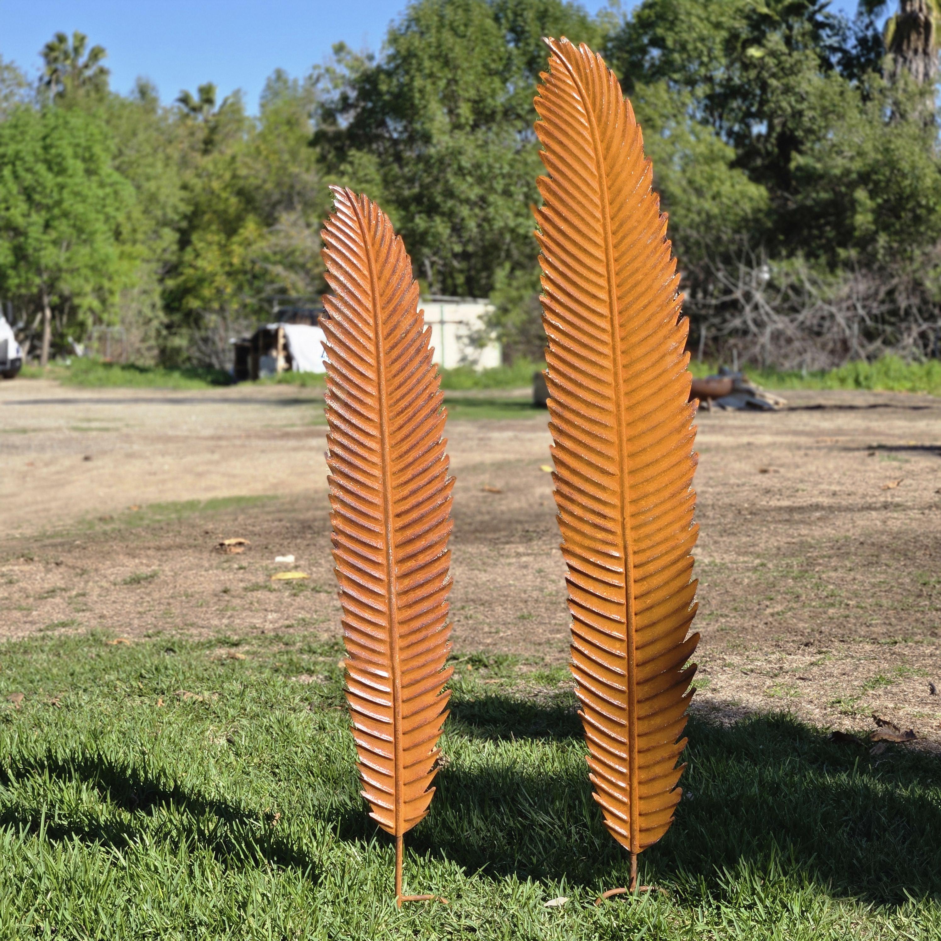 Rustic Metal feather Garden Stake – Tropical Yard Art