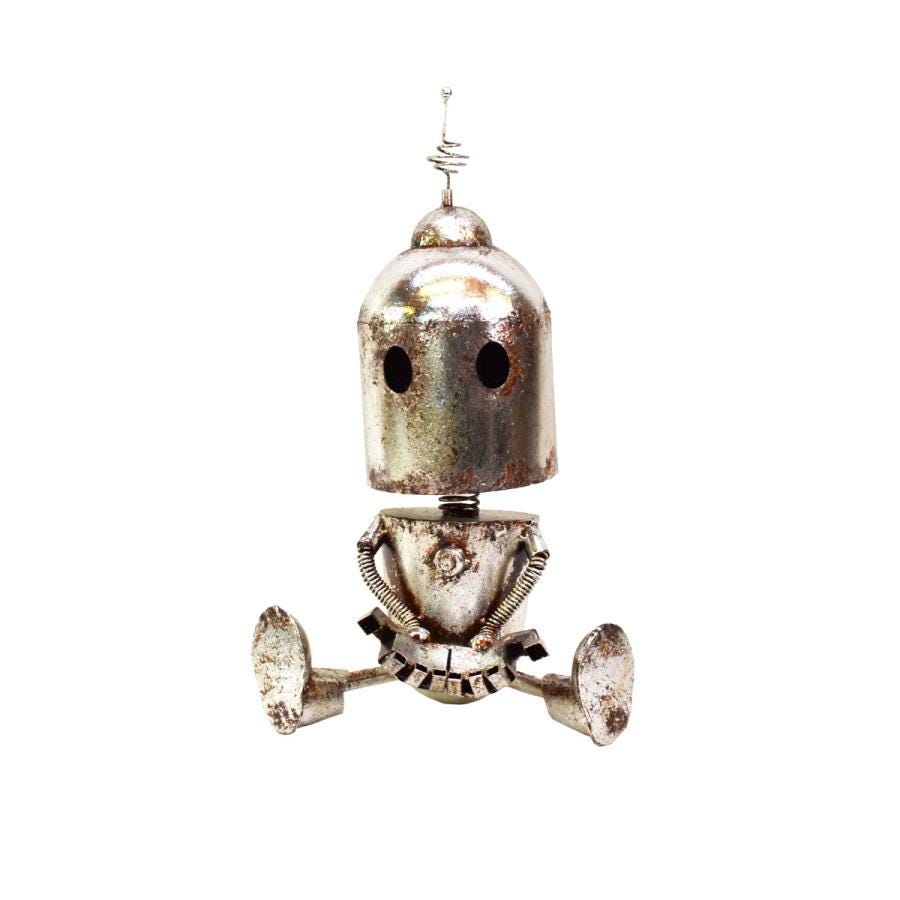 Handmade Metal Robot Sculpture – Rustic Valentine's Day Gift Garden Art