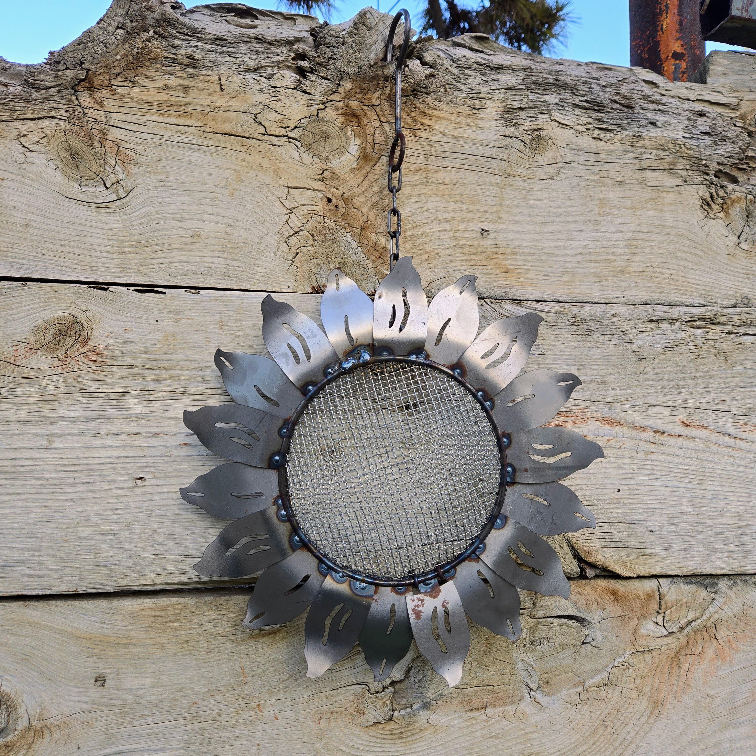 Rustic Metal Sunflower Bird Feeder: Hanging Garden Decor