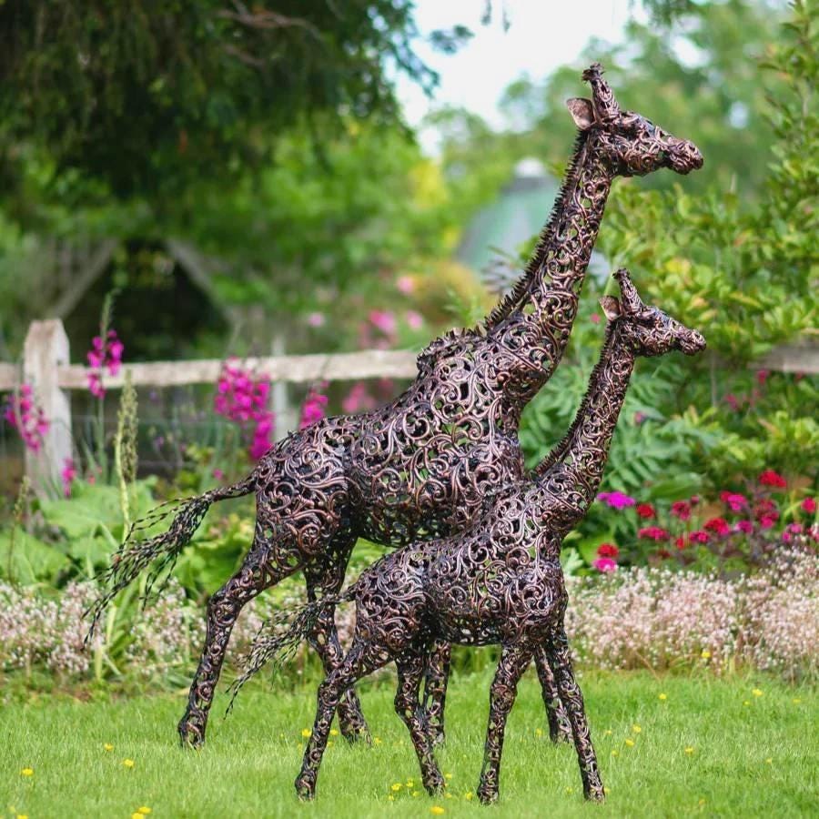 Bronze Giraffe Garden Sculpture – Large Metal Wildlife Statue – Outdoor Yard Art