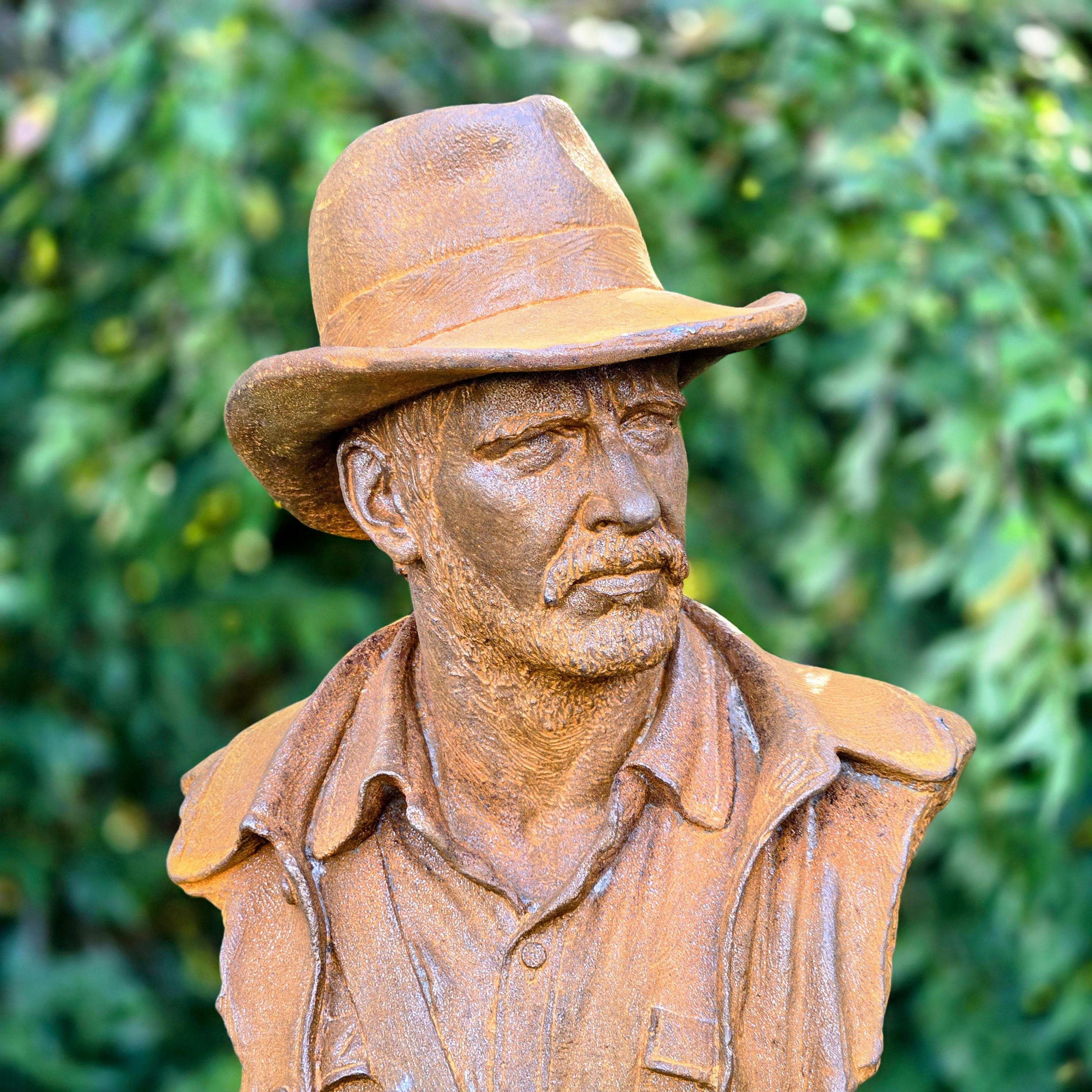 Cast Iron Cowboy Bust Sculpture – Rustic Western Garden Statue, Farmhouse Decor