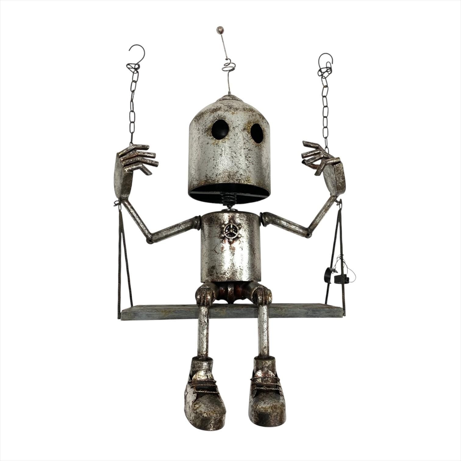 Rustic Metal Robot Swing Sculpture – Industrial Garden Art Hanging Robot Decor for Outdoor Patio Yard Arch Trellis Display