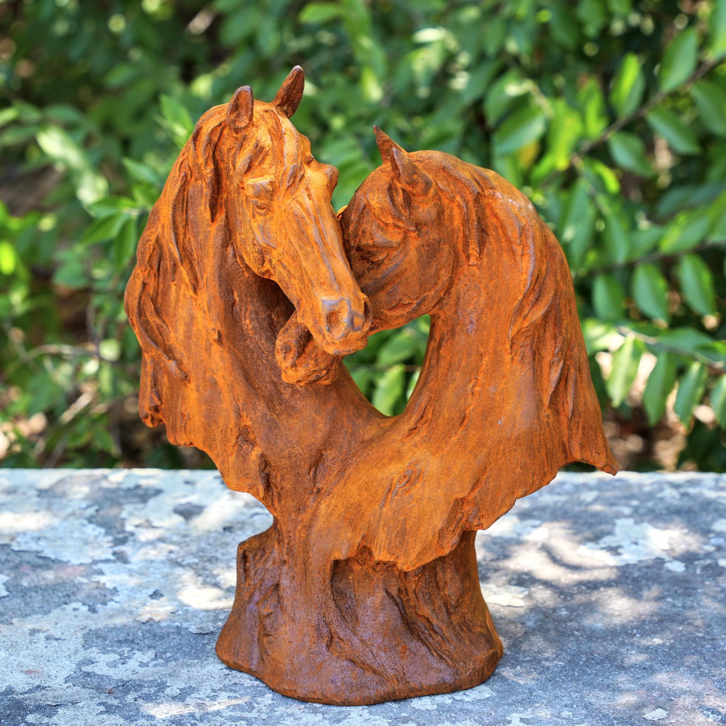 Rustic Metal Horse Sculpture, Double Horse Head Statue, Equestrian Garden Art, Outdoor Horse Decor, Farmhouse Ranch Sculpture