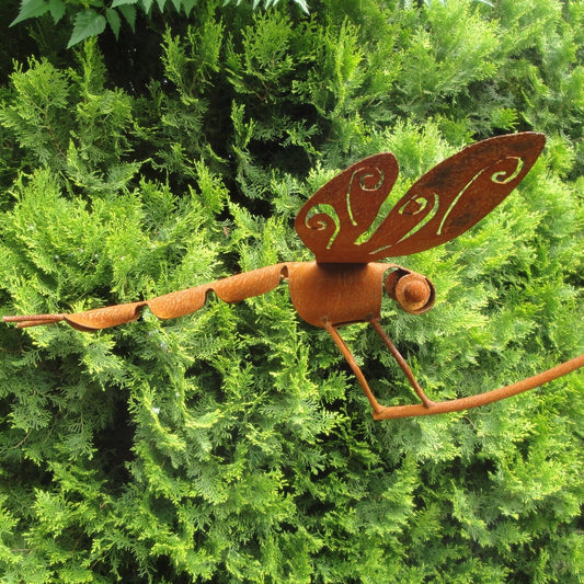 Rusty Metal Dragonfly Garden Stake – Vintage Yard Art Outdoor Sculpture for Garden Decor