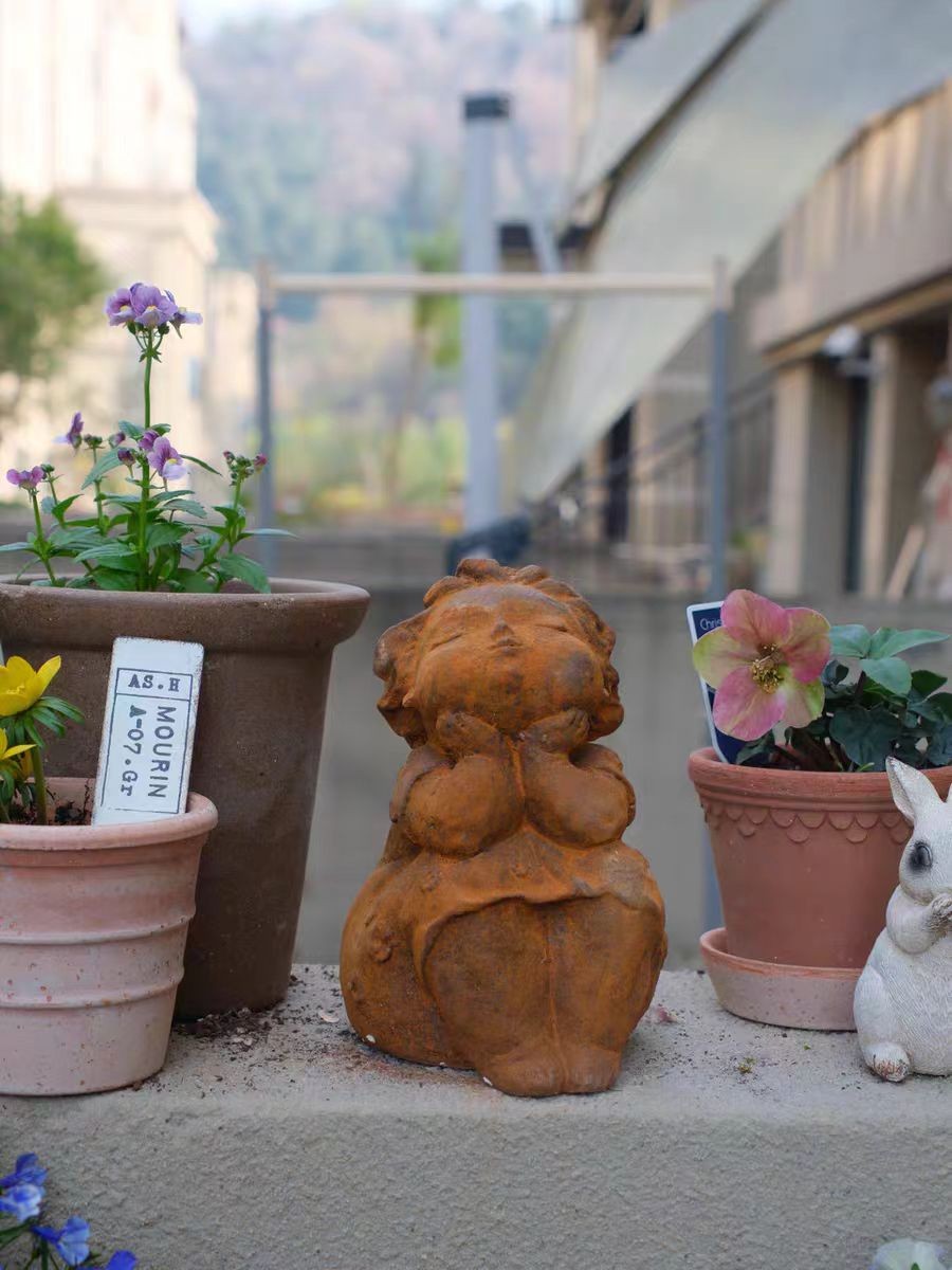 Creative Chubby Girl Cast Iron Figurine, Outdoor Garden Ornament, Yard Decor