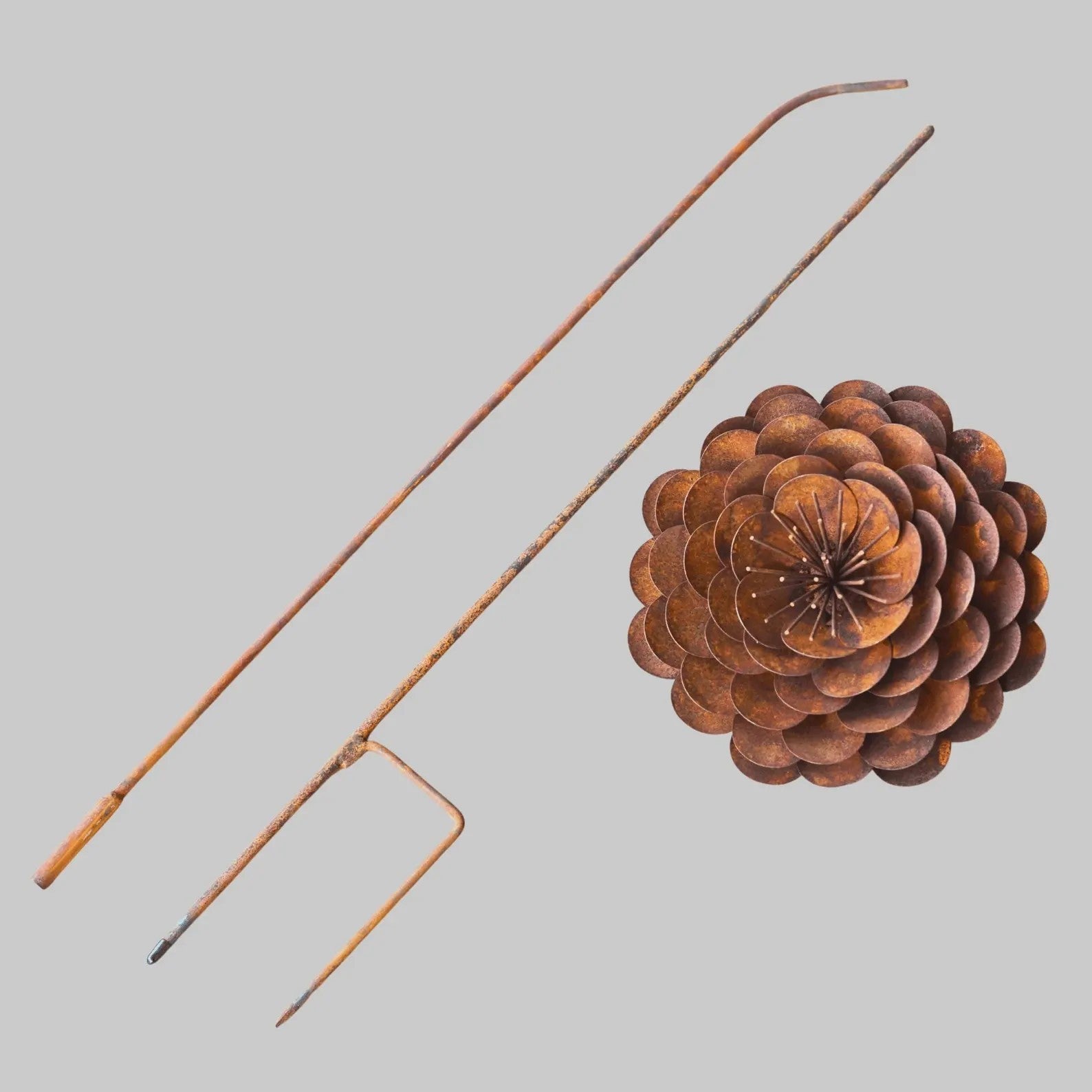 Rusty metal flower stake, garden gift - Set of 6 flowers