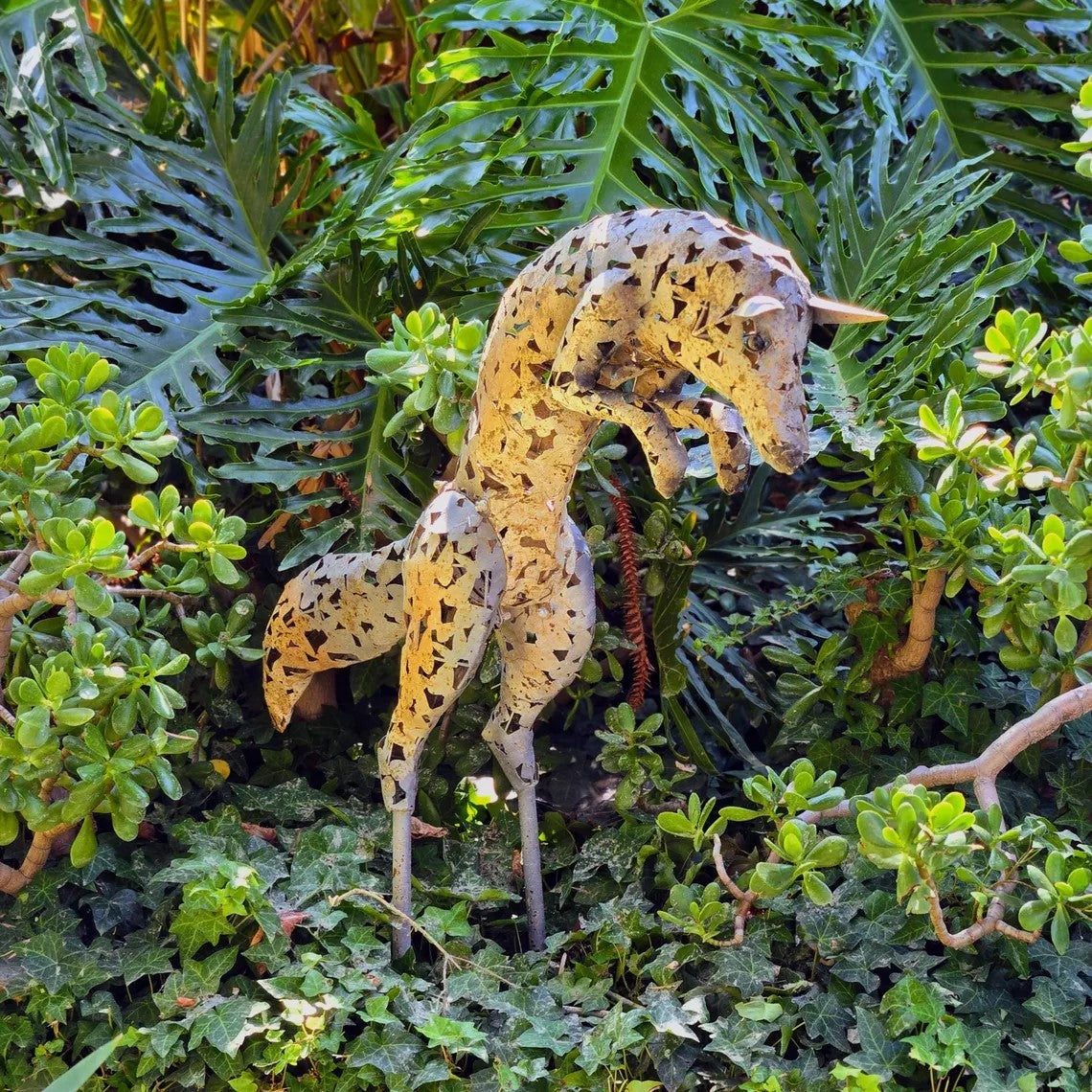 Metal Jumping Fox Garden Sculpture – Rustic Iron Animal Art, Outdoor Yard Decor