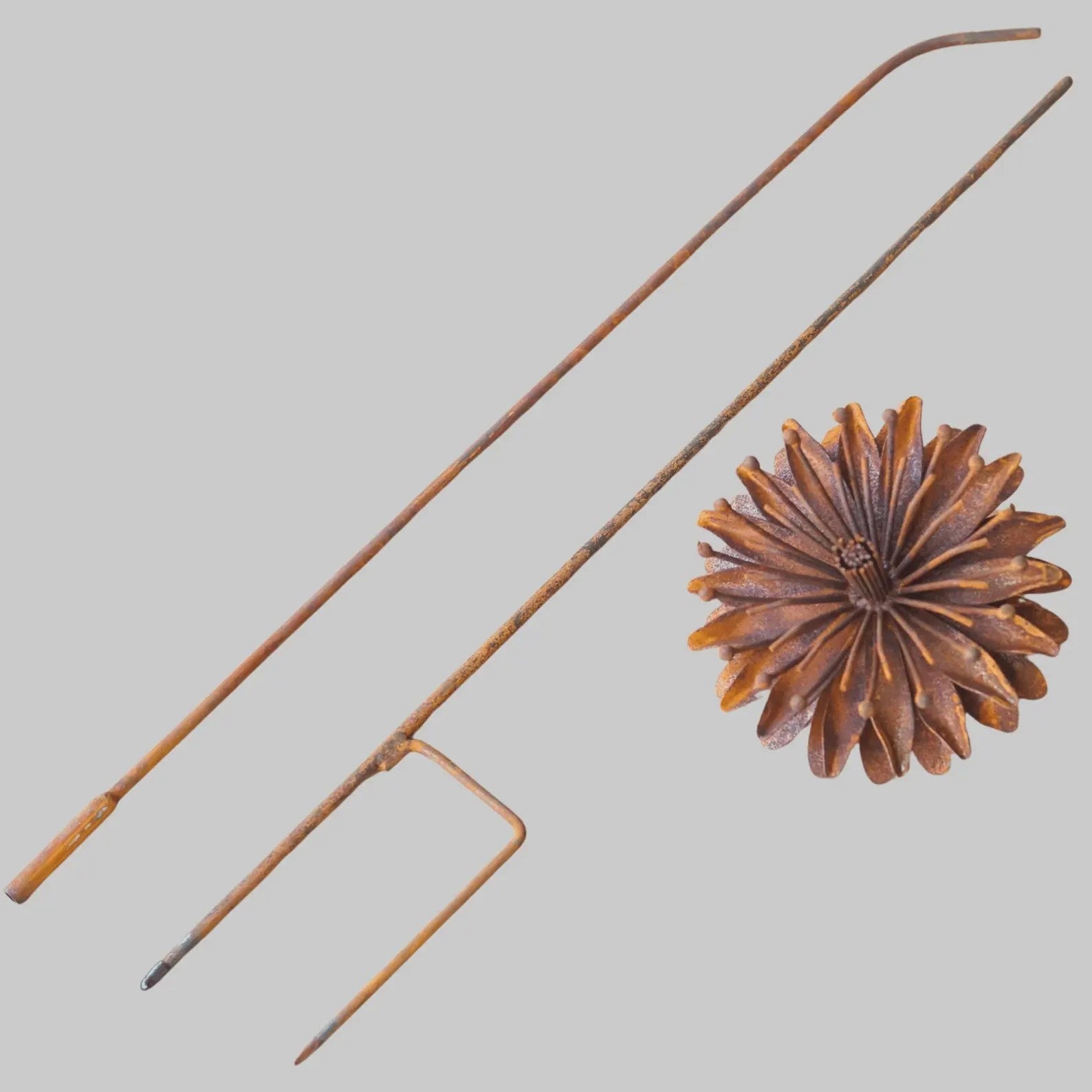 Rusty metal flower stake, garden gift - Set of 6 flowers