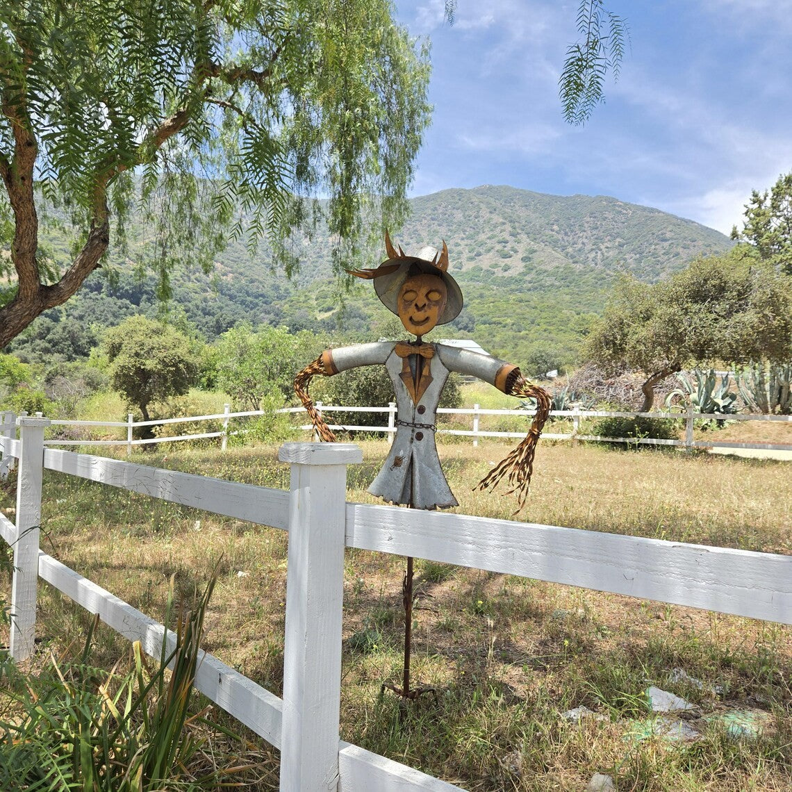 65" H Large Metal Garden Scarecrow Yard Art with Yarn Decor for Outdoor Fall