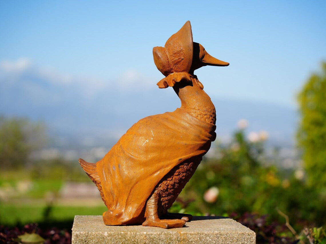 Metal Mrs. Duck Cast Iron Sculpture – Victorian Garden Lady Duck with Bonnet