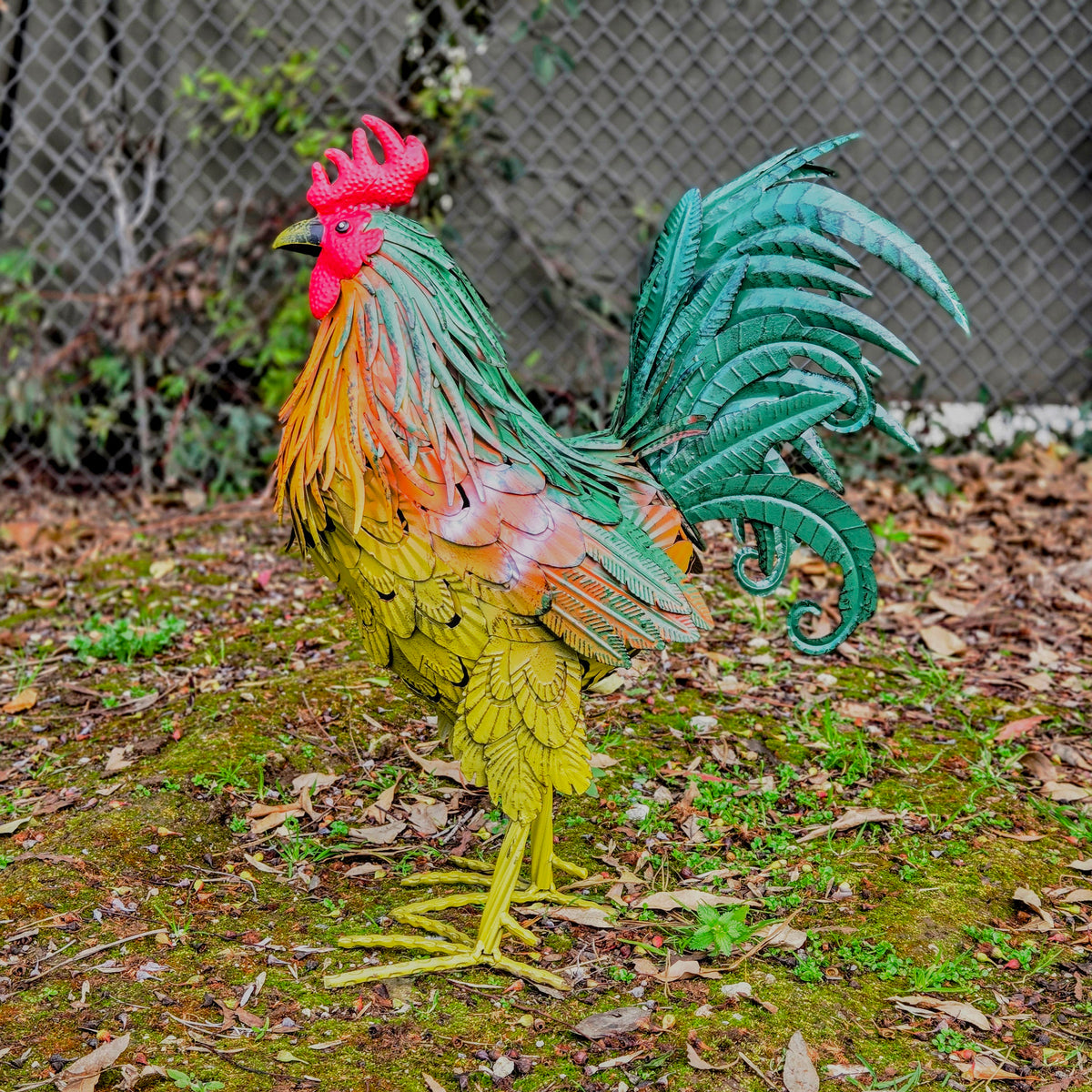 Handcrafted Metal Rooster Garden Statue – Farmhouse Yard Art Chicken Sculpture, Rustic Outdoor Decor