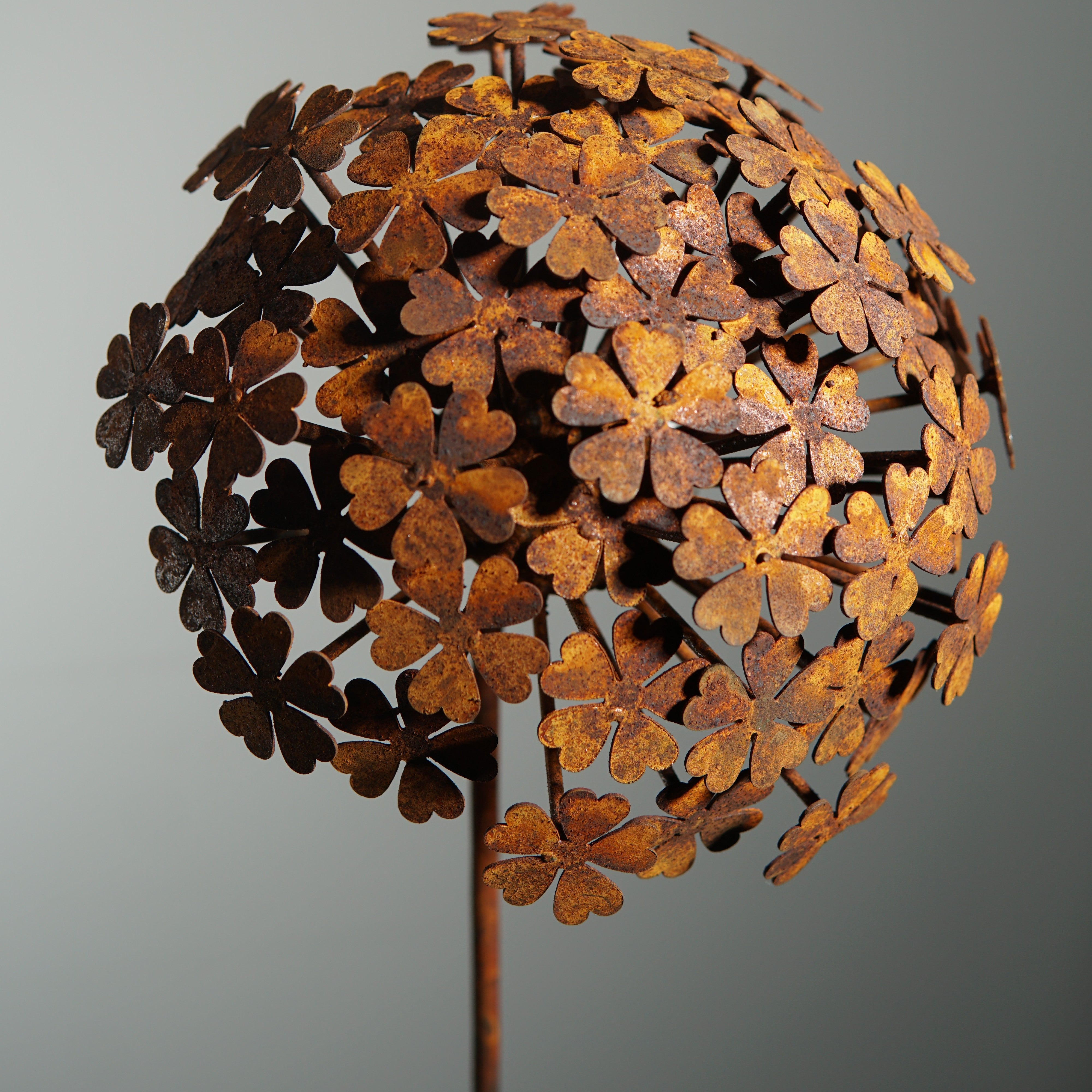 W6051B - Hydrangeas flower stake