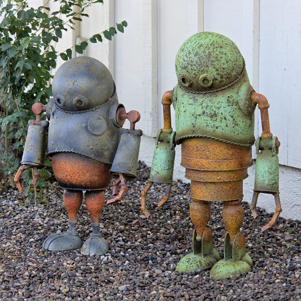 Whimsical Metal Robot Sculptures, Rustic Garden & Patio Decor, Unique Gift for Robot Lovers