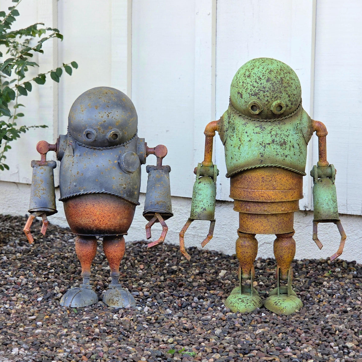 Whimsical Metal Robot Sculptures, Rustic Garden & Patio Decor, Unique Gift for Robot Lovers
