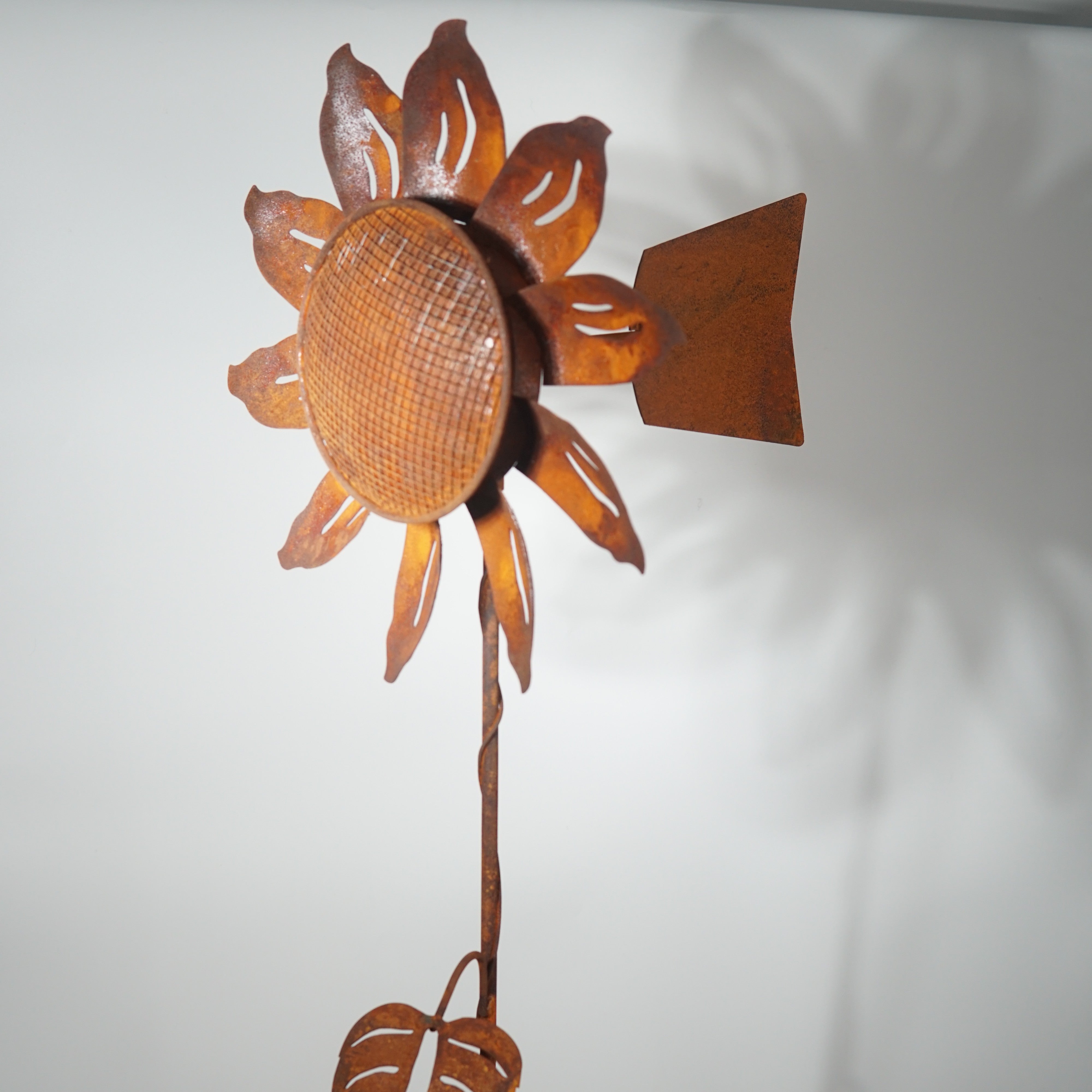 W4650-TAIL - Sunflower Spinner