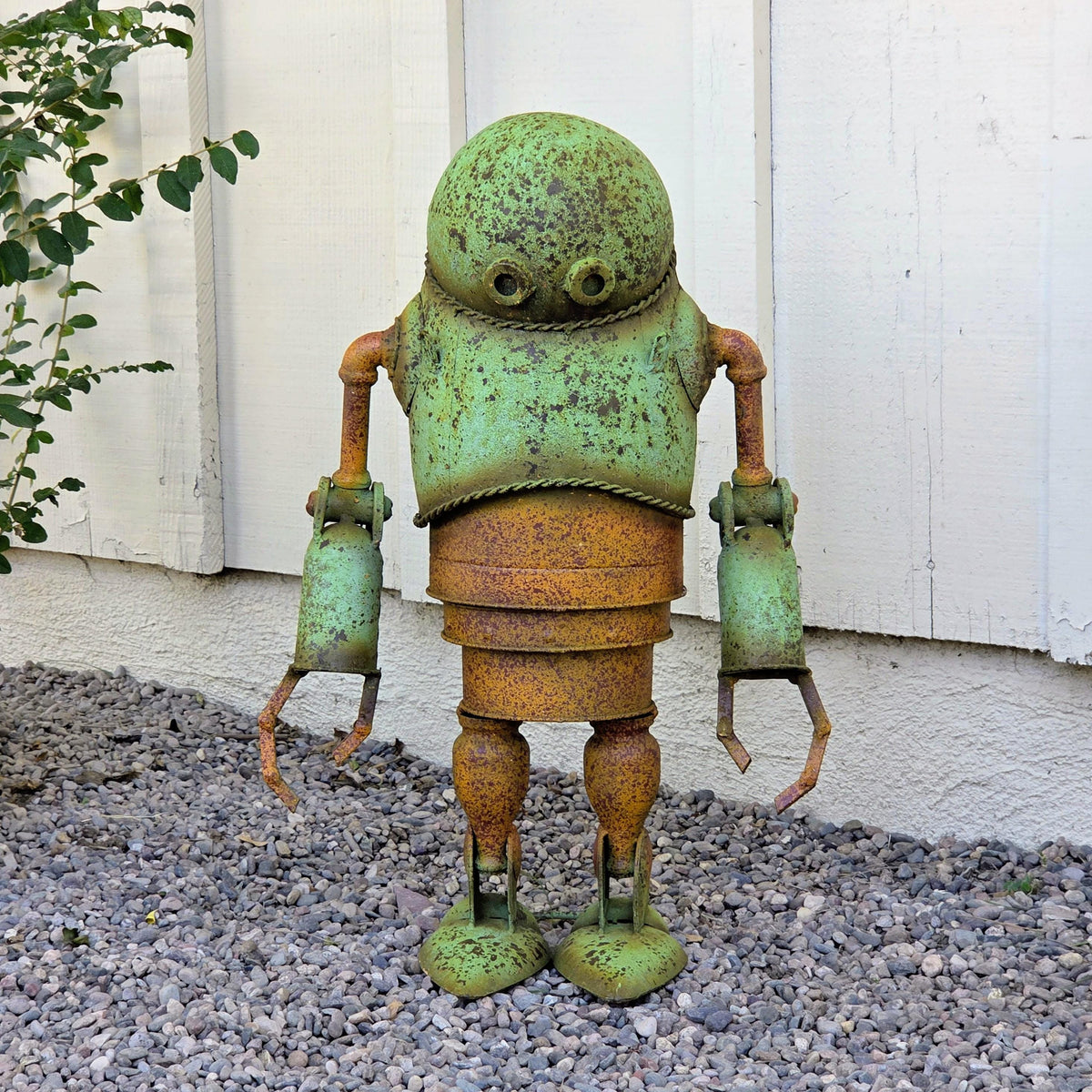 Whimsical Metal Robot Sculptures, Rustic Garden & Patio Decor, Unique Gift for Robot Lovers