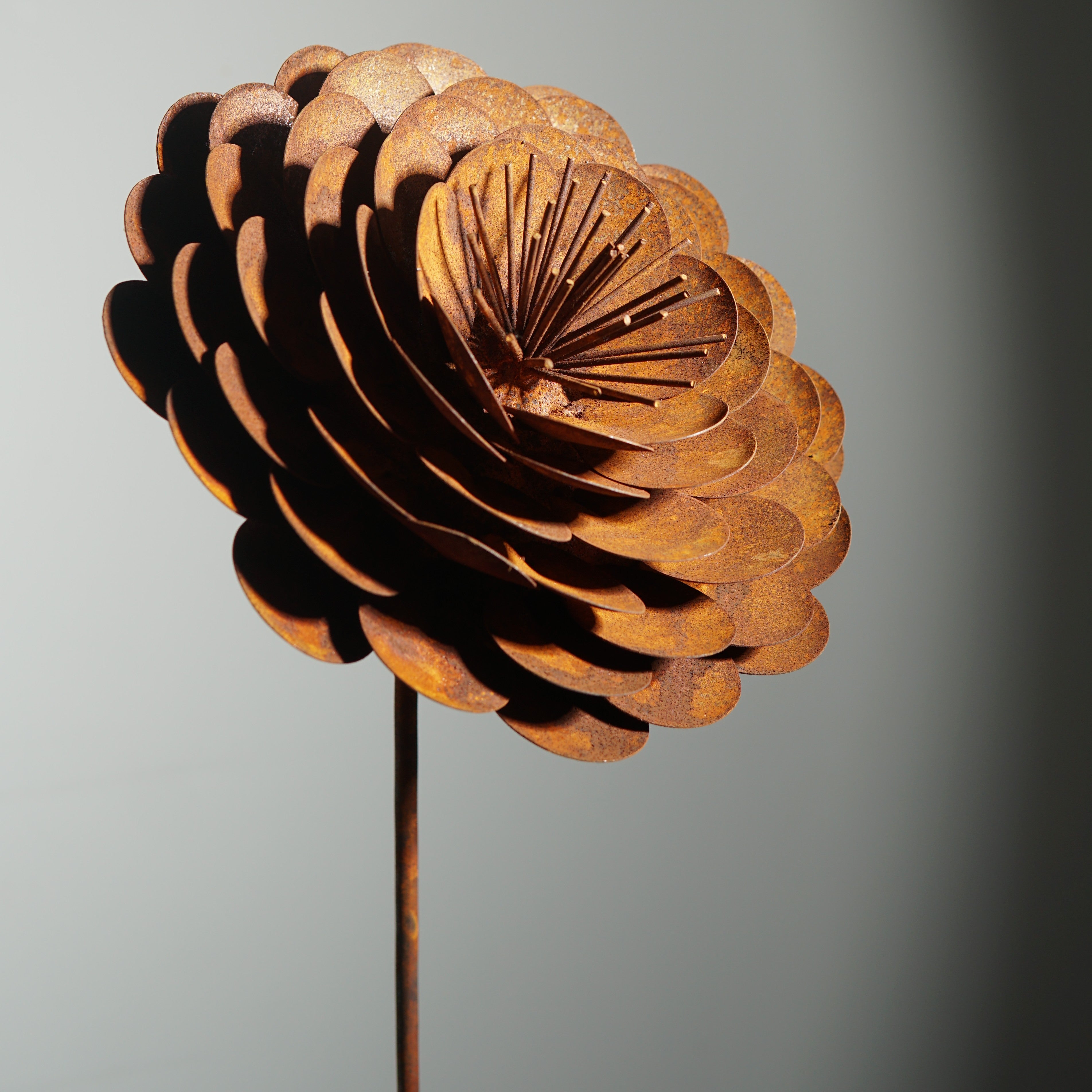 W6048 - Round flower stake