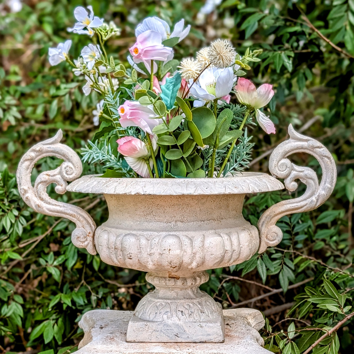 Double Handle Classical Cast Iron Urn Planter