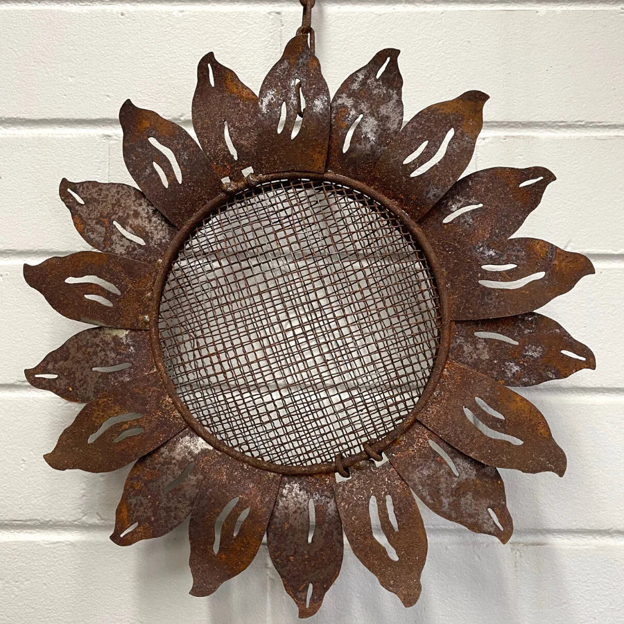 Rustic Metal Sunflower Bird Feeder: Hanging Garden Decor