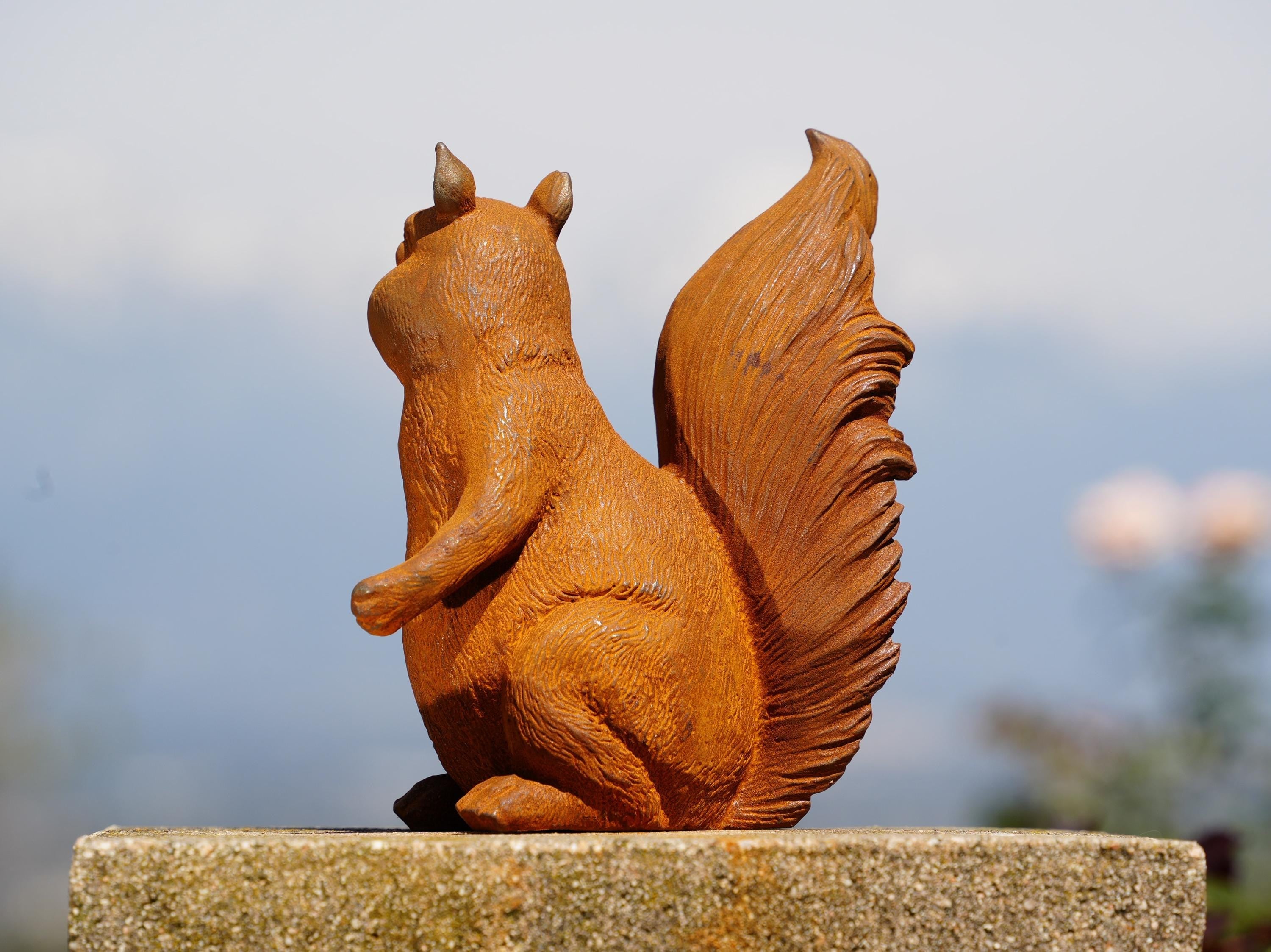 Cast Iron Squirrel Statue: Acorn Woodland Garden Decor