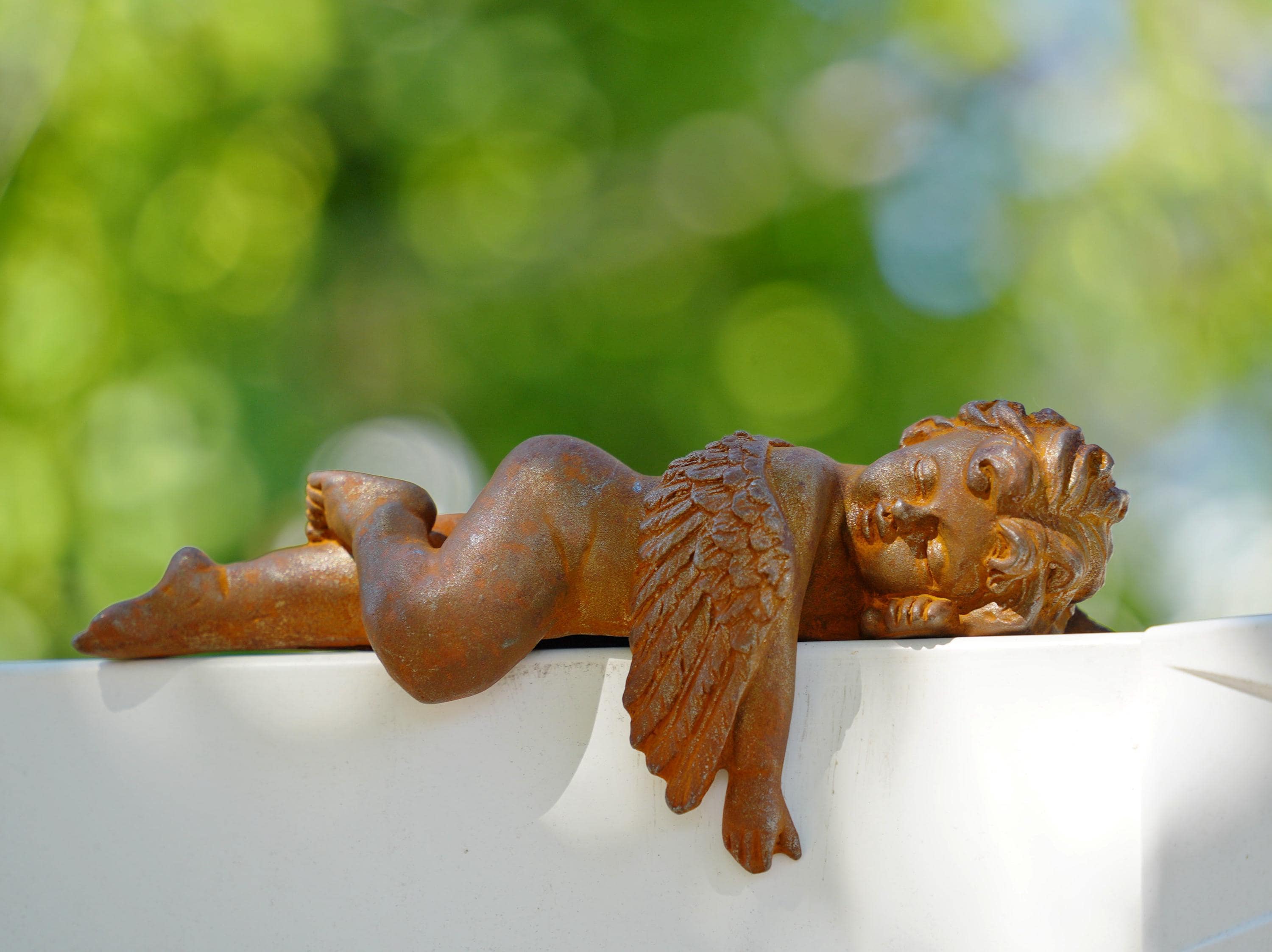 Vintage Praying Angel Statue: Handcrafted Cast Iron Garden Decor