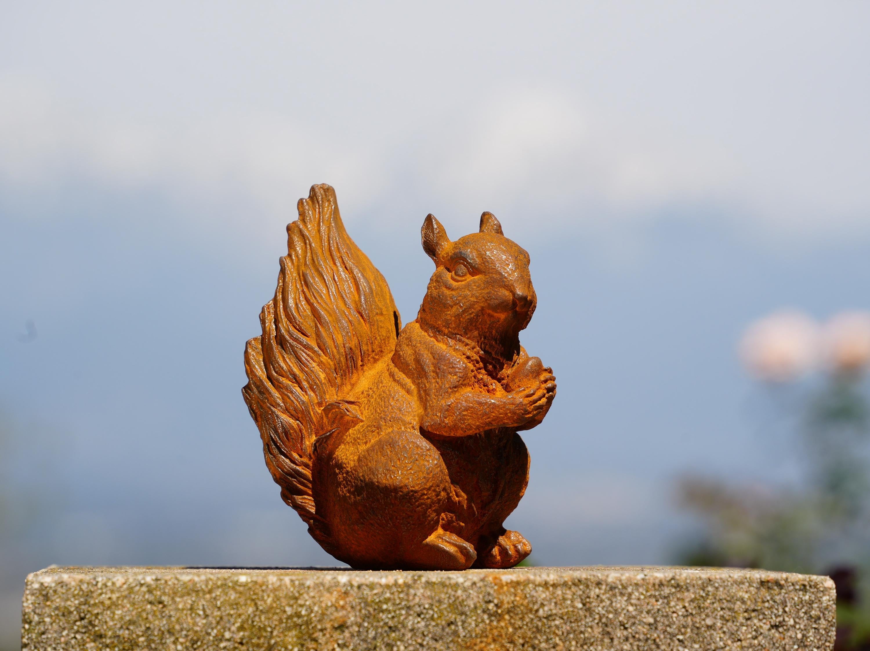 Cast Iron Squirrel Statue: Acorn Woodland Garden Decor
