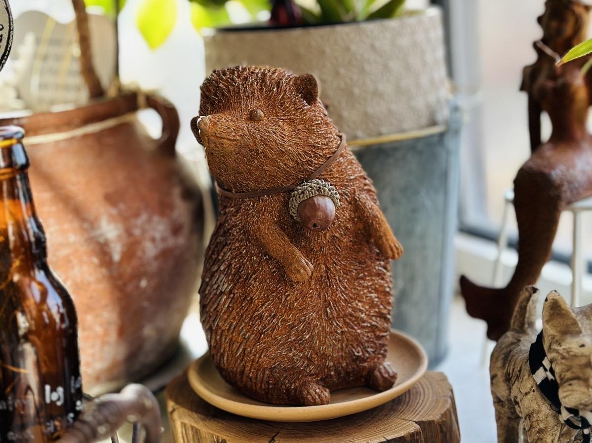 Cast Iron Hedgehog Garden Statue: Rustic Fairy Tale Decor