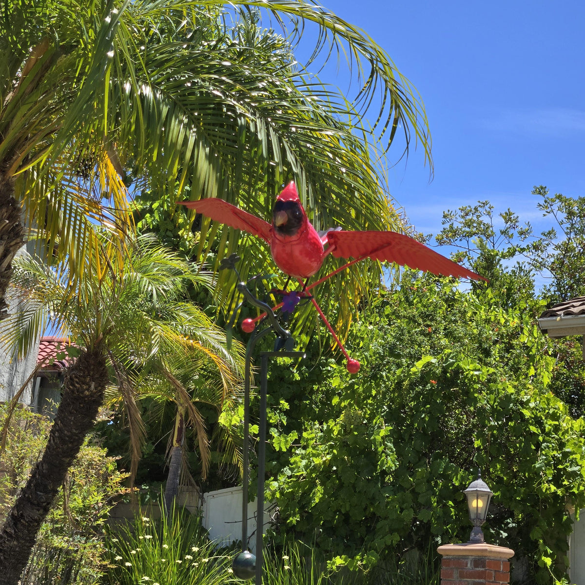 Metal Flying Cardinal Rocker: Balancing Garden Ornament Decoration Christmas decorations