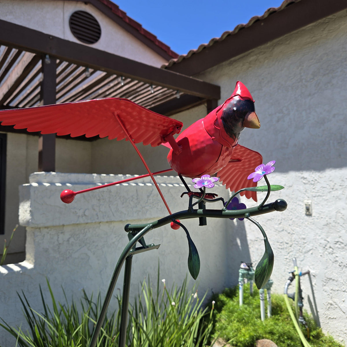 Metal Flying Cardinal Rocker: Balancing Garden Ornament Decoration Christmas decorations