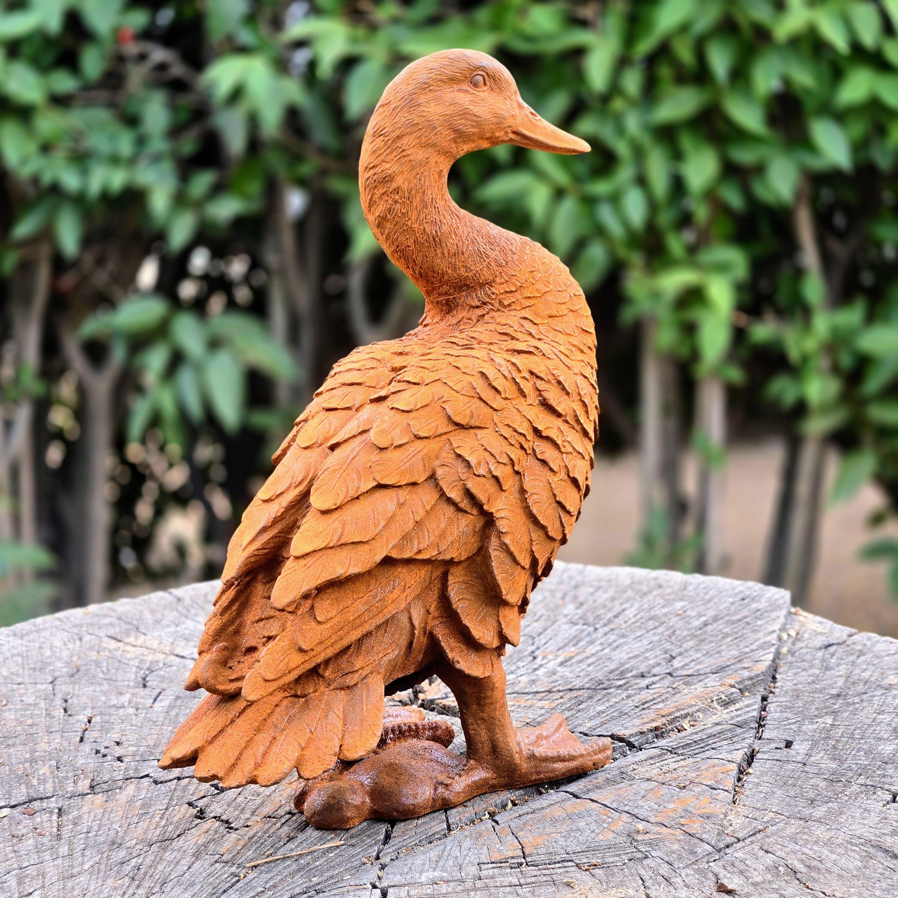 Rustic Cast Iron Duck Statue: Farmhouse Garden Decor
