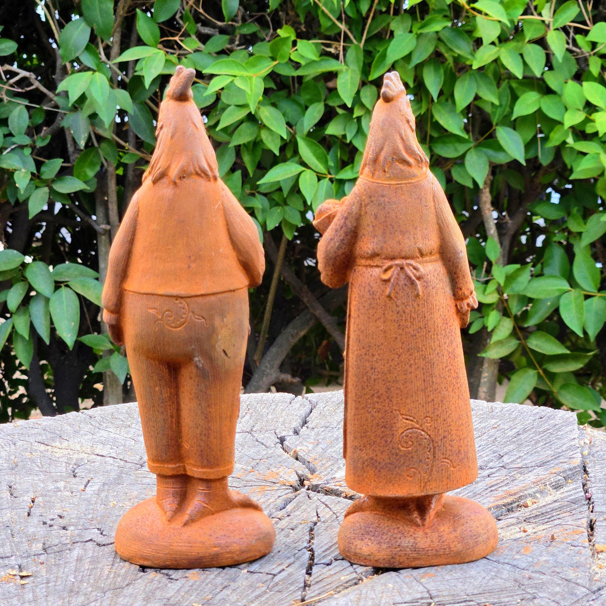 Cast Iron Rooster & Hen Couple – Rustic Farmhouse Chicken Statues