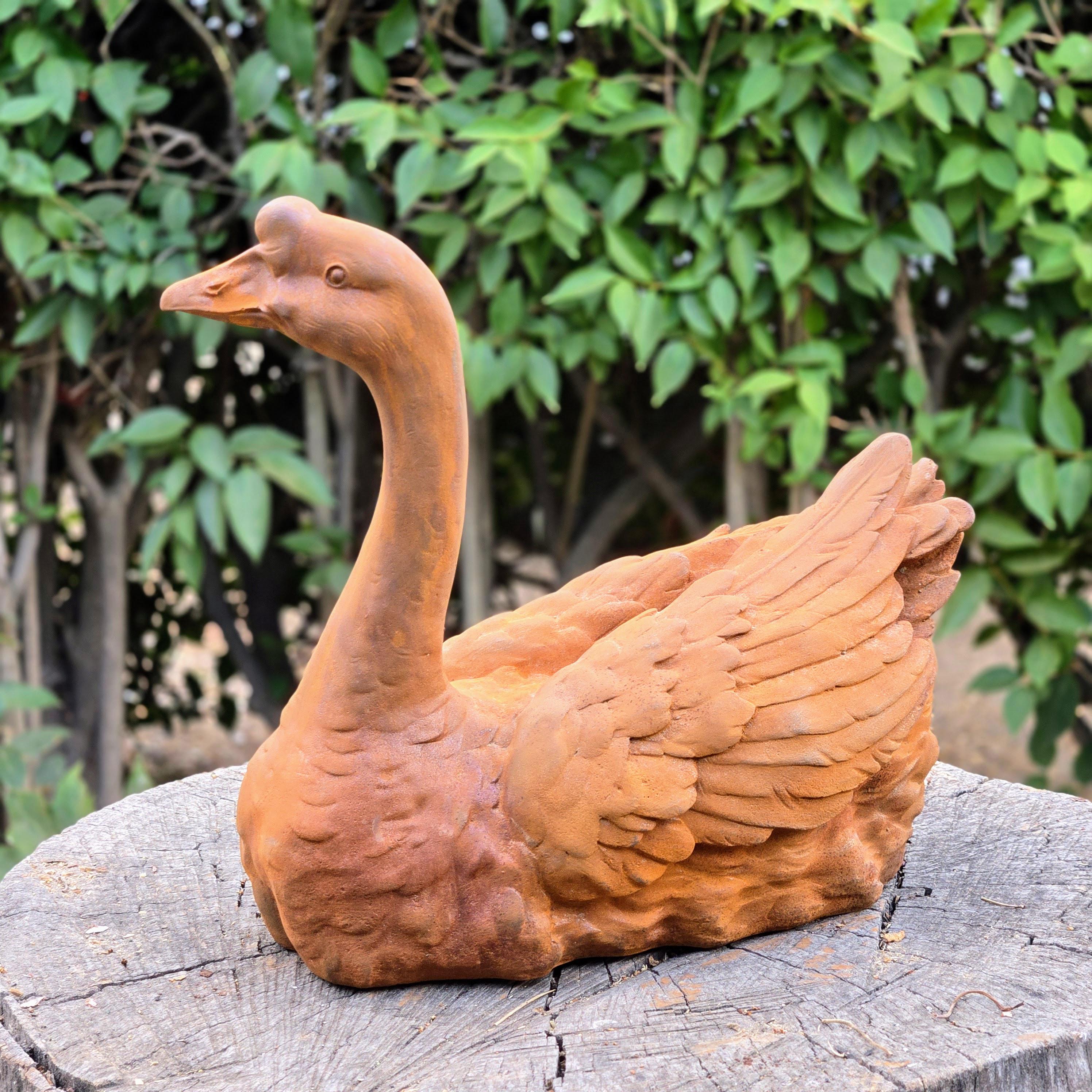 Cast Iron Goose Statue: Rustic Garden Swan Decor