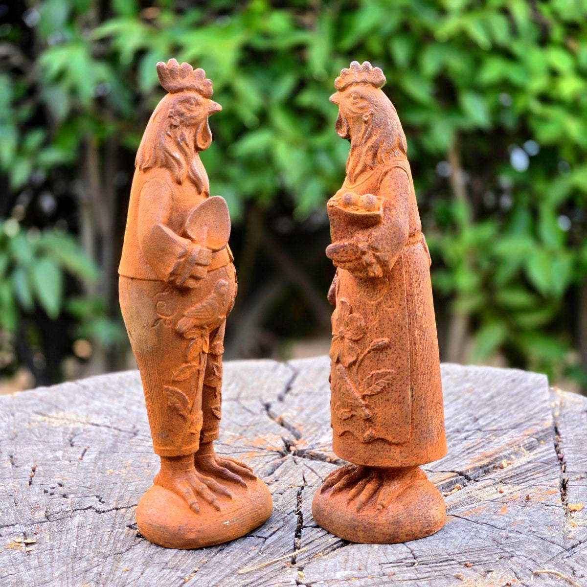 Cast Iron Rooster & Hen Couple – Rustic Farmhouse Chicken Statues