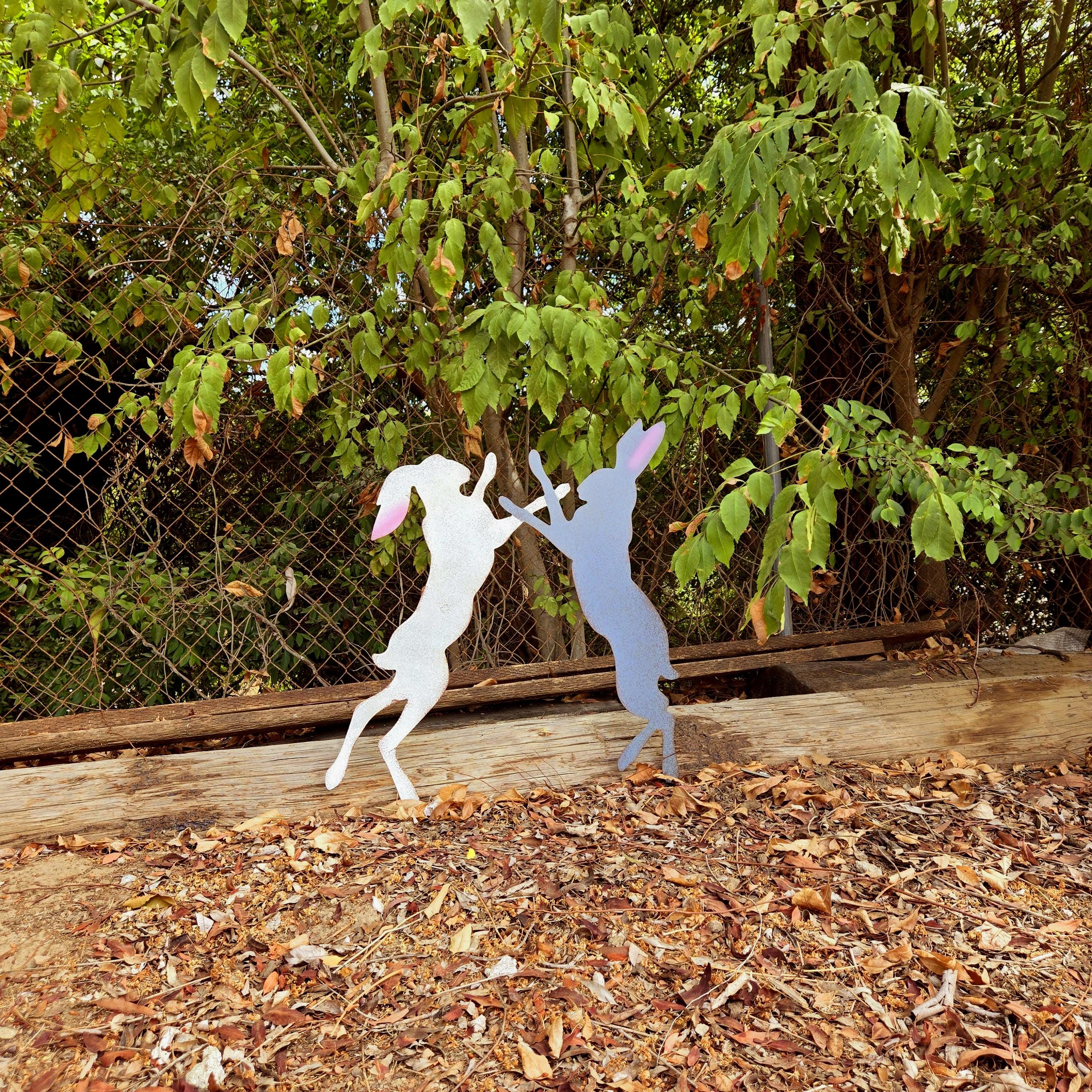Rustic Boxing Hares Metal Garden rabbit  Stake – Farmhouse Yard Art