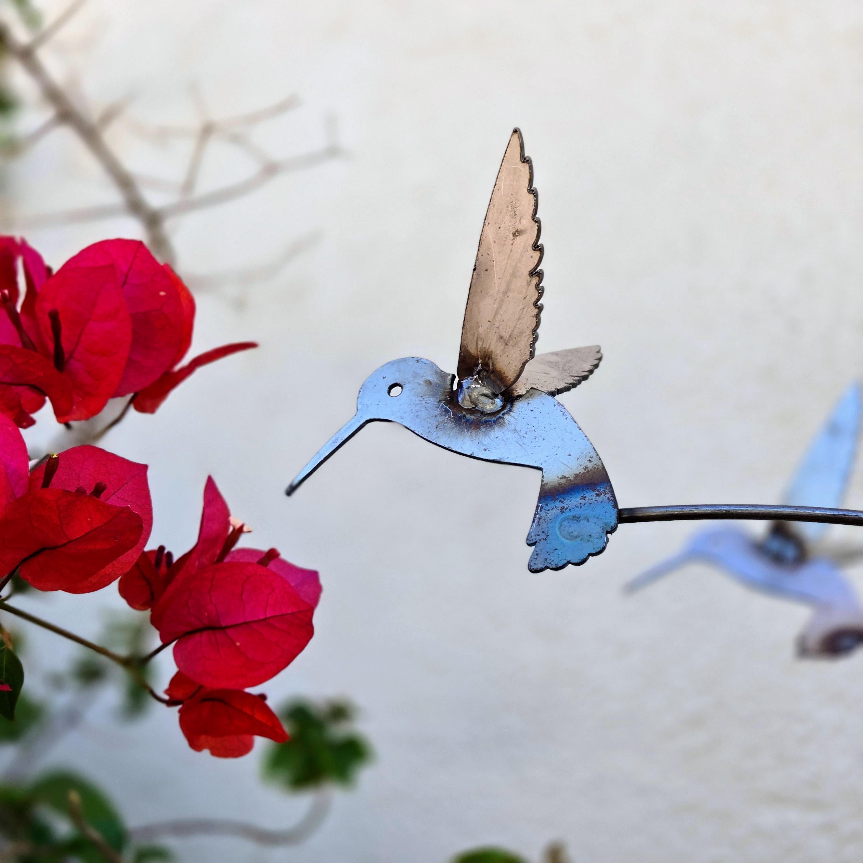 Rustic Metal Hummingbird and Dragonfly Garden Stake – Vintage Yard Art for Outdoor Décor