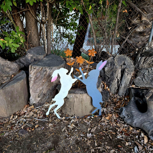 Rustic Boxing Hares Metal Garden rabbit  Stake – Farmhouse Yard Art