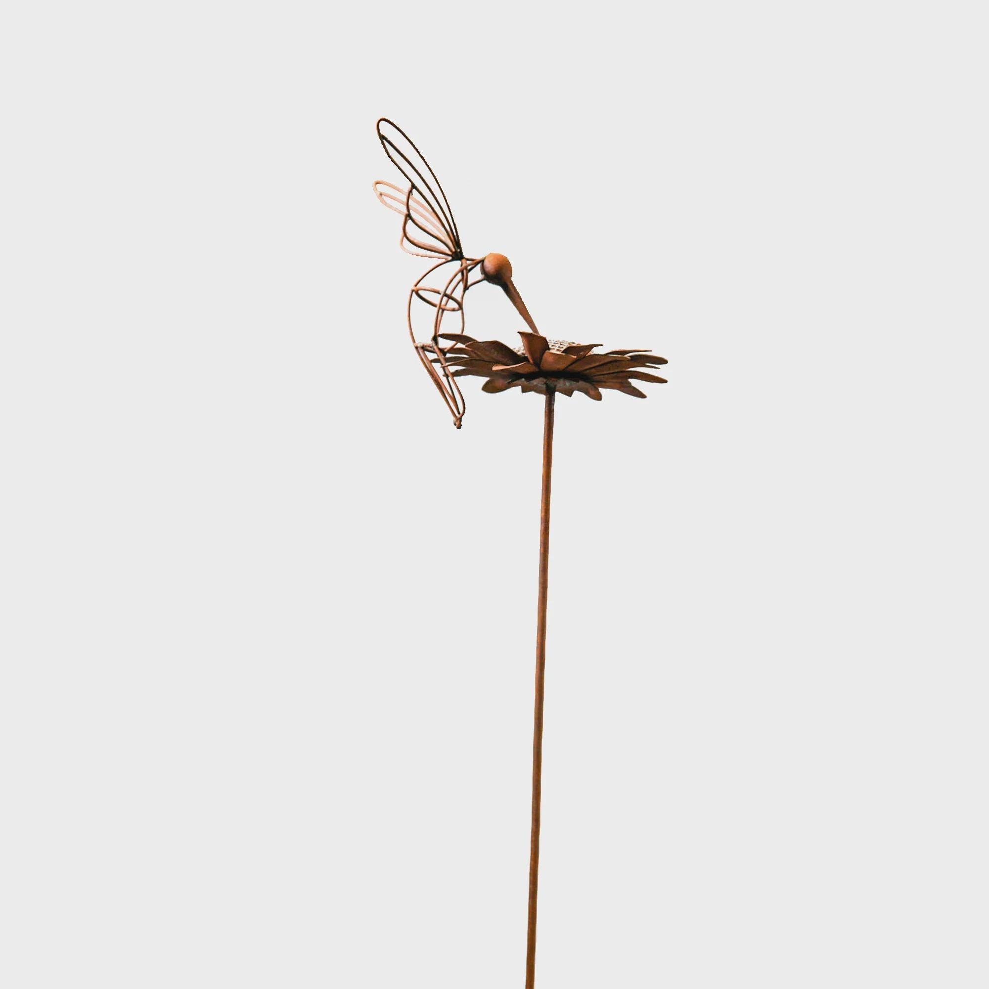 Rusty Hummingbird on Daisy Garden Stake – Handcrafted Metal Art for Outdoor Yard Decor