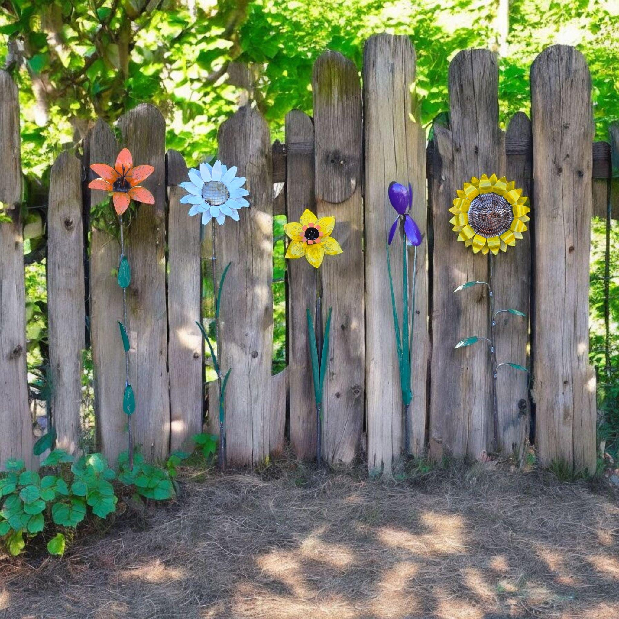 Metal Garden Flower Stake Set: Lily, Daisy, Iris, Sunflower Yard Art