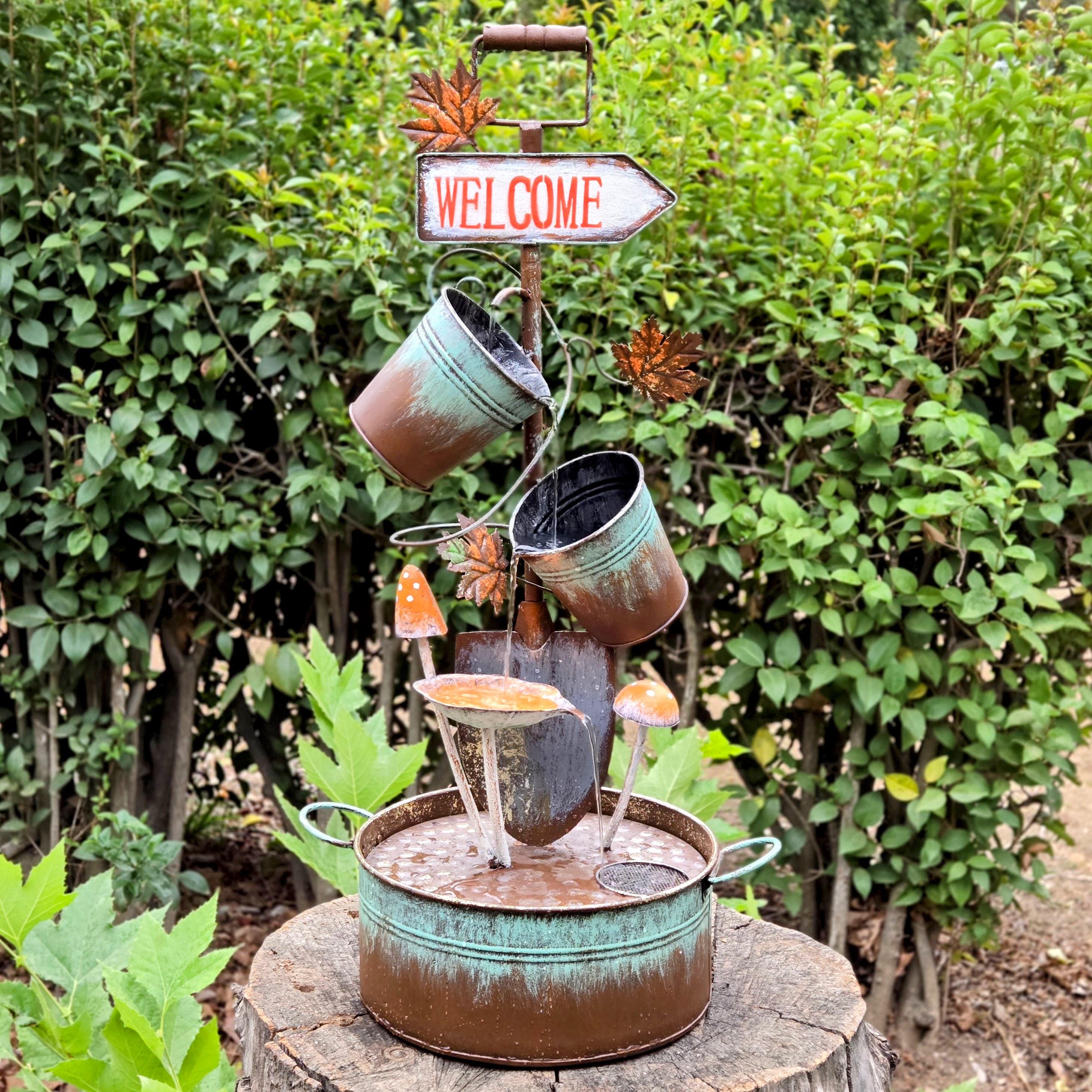 Rustic Solar Metal Water Fountain – Vintage Bucket Cascade Garden Yard Art with Welcome Sign
