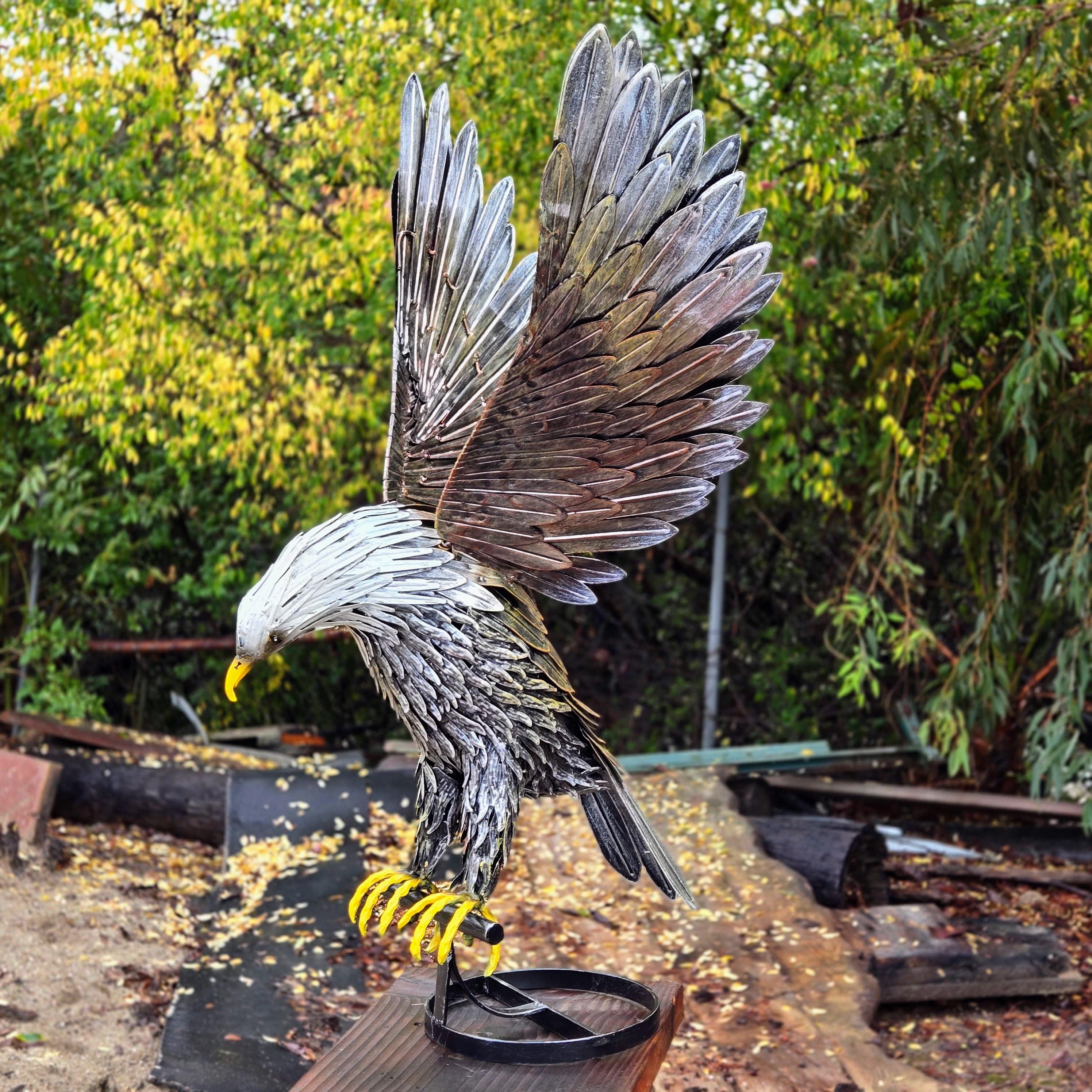 Handcrafted Metal Bald Eagle for outside Garden Sculpture: Patriotic Outdoor Art