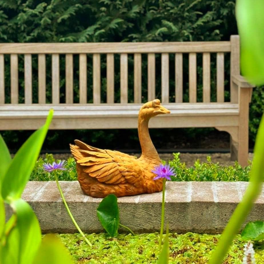 Cast Iron Goose Statue: Rustic Garden Swan Decor