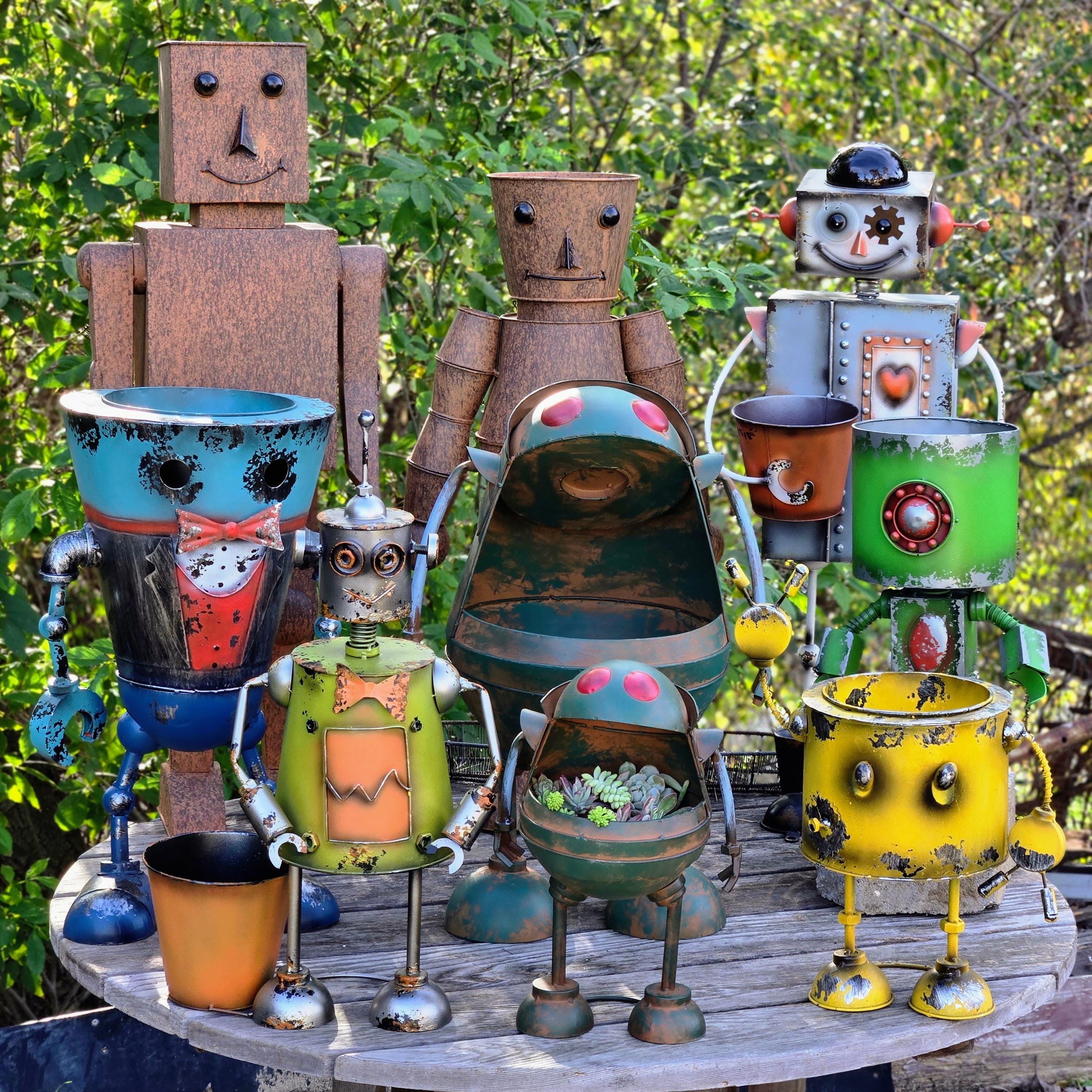 Vintage Metal Frog Robot Planter – Playful Open Mouth Garden Sculpture