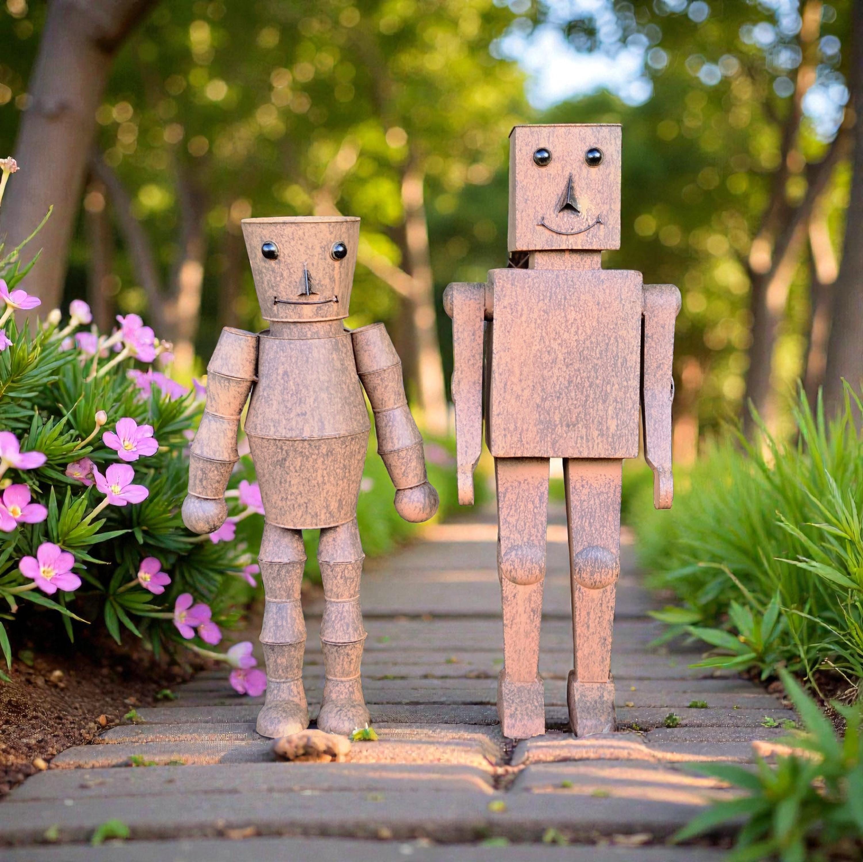 Rustic Metal Robot Garden Planter Set – Whimsical Outdoor Sculpture