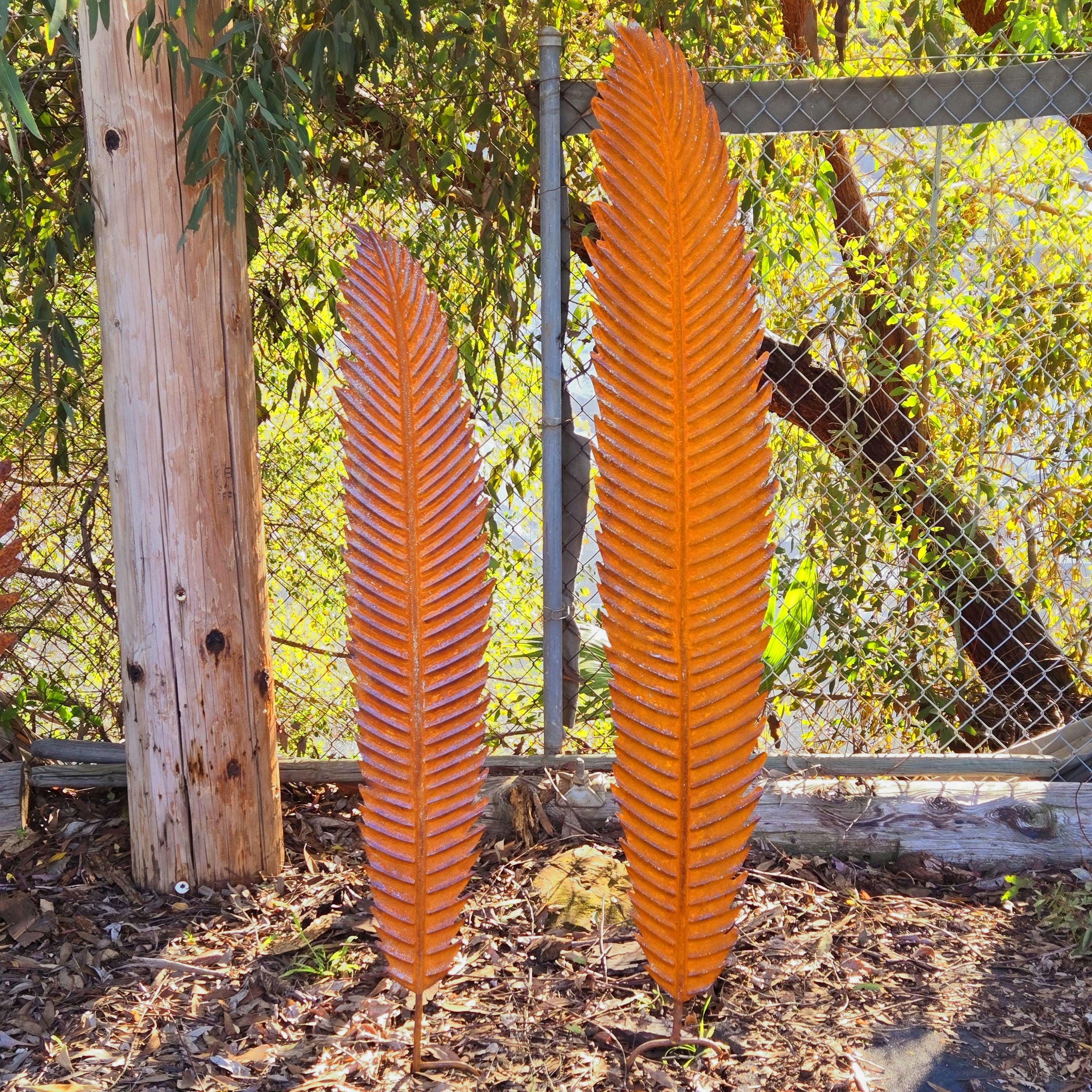 Rustic Metal feather Garden Stake – Tropical Yard Art
