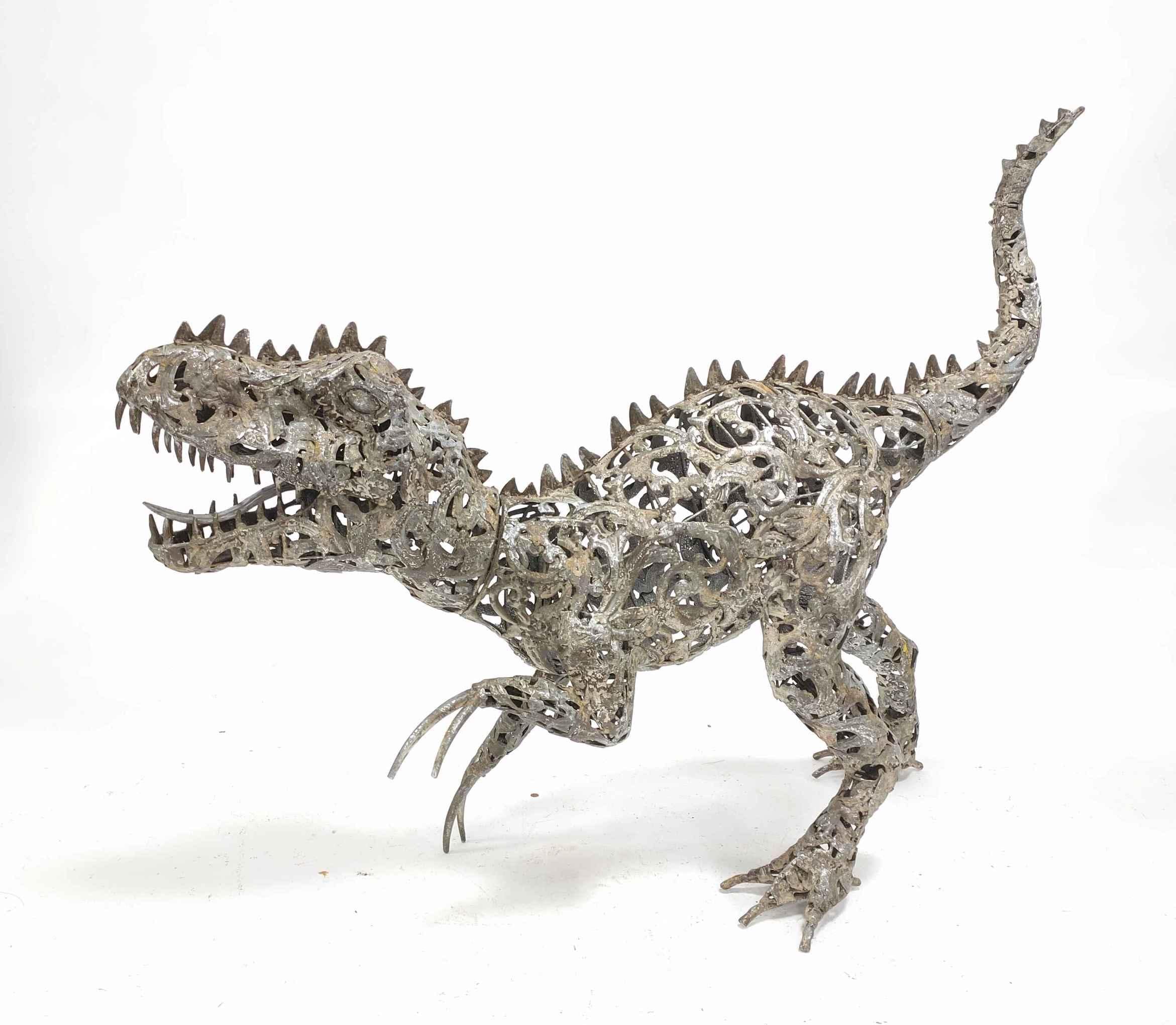 Vintage Metal Dinosaur Garden Sculpture – Outdoor Yard Decor